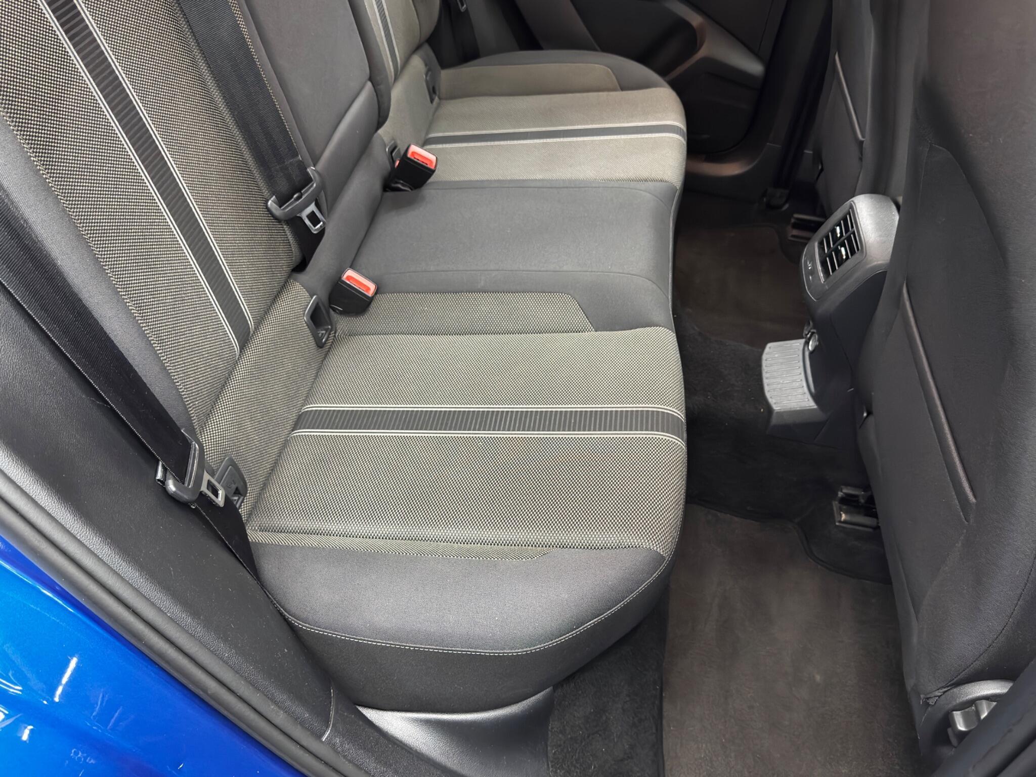 Volkswagen T-Roc - Image 15