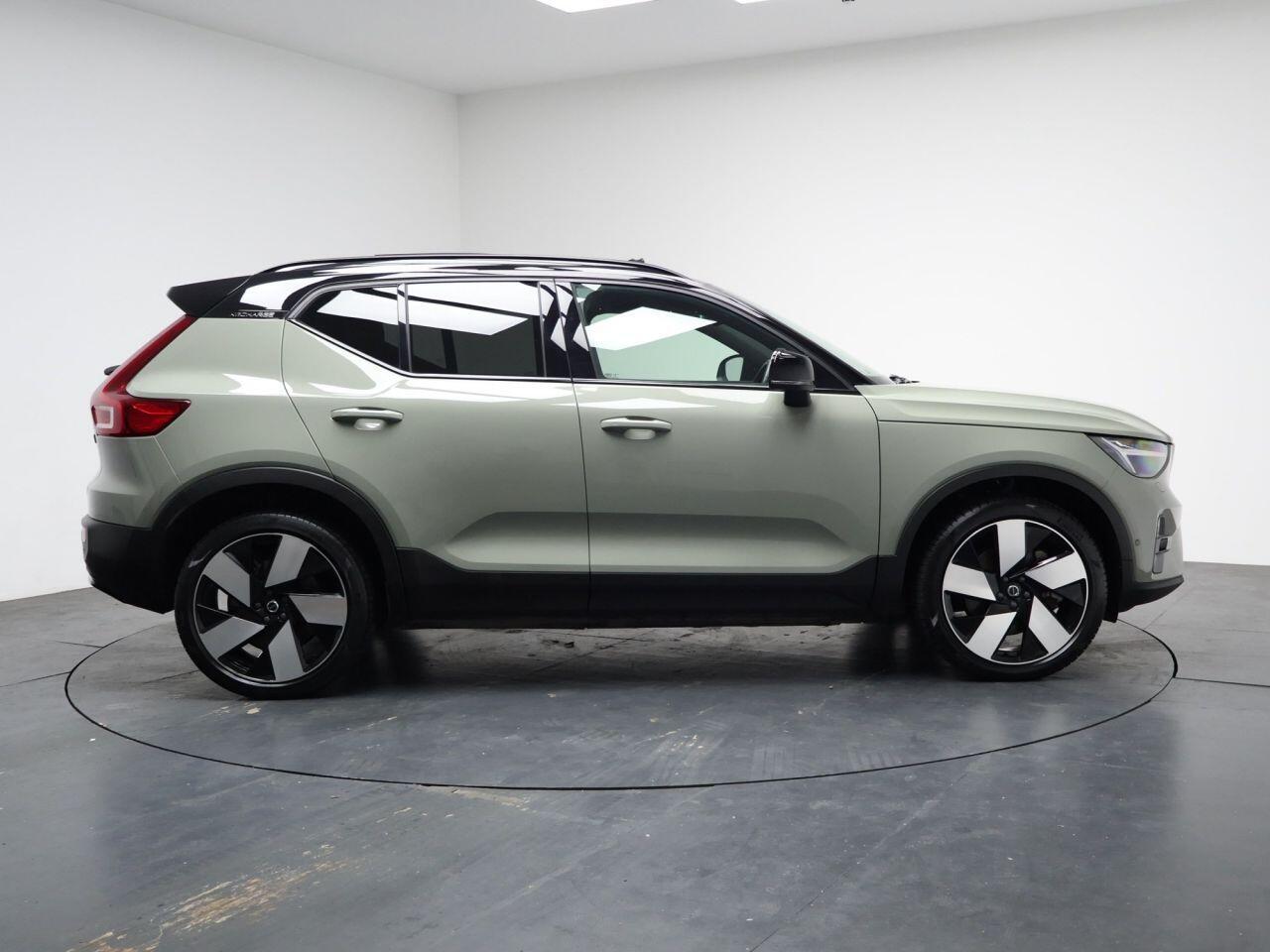 Volvo XC40 - Image 14