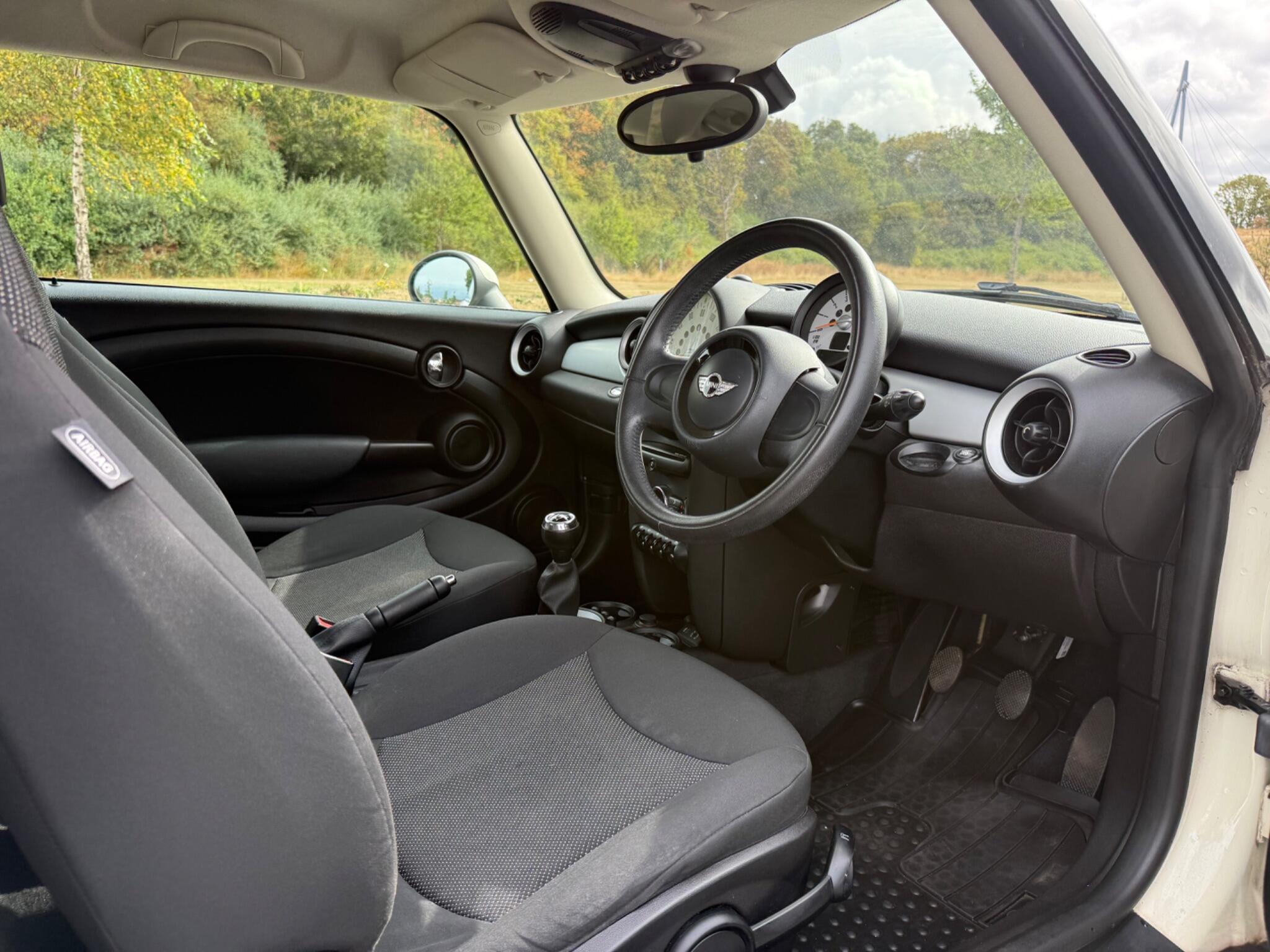 MINI Hatch - Image 12
