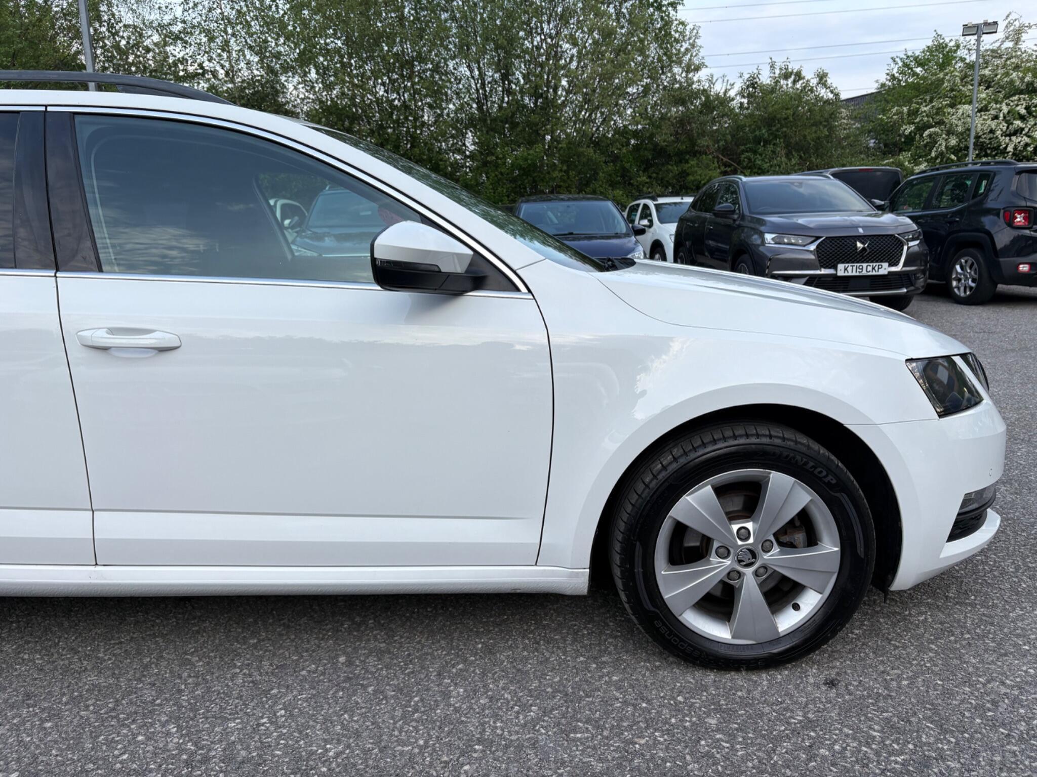 Skoda Octavia - Image 21