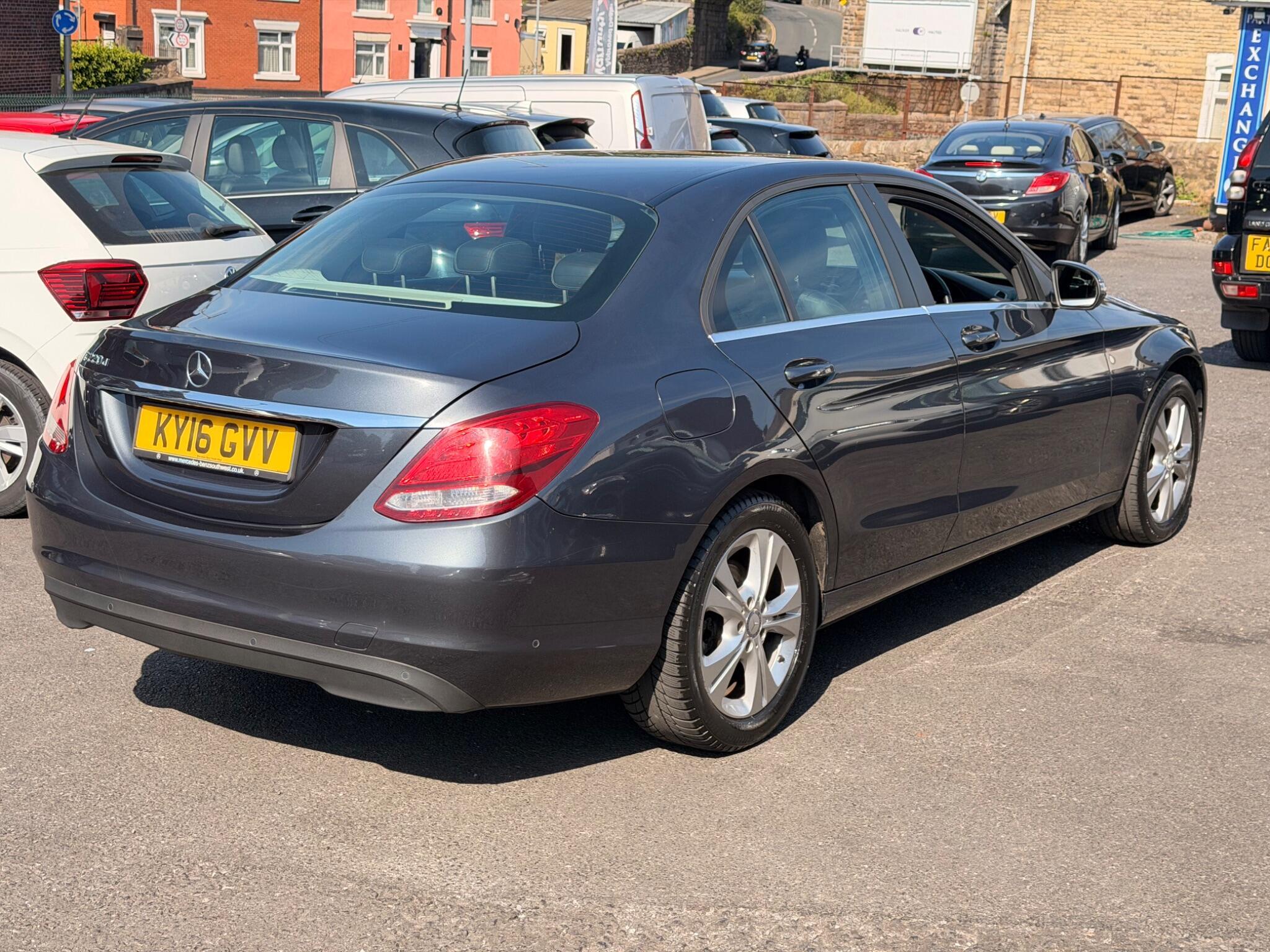 Mercedes C Class - Image 7
