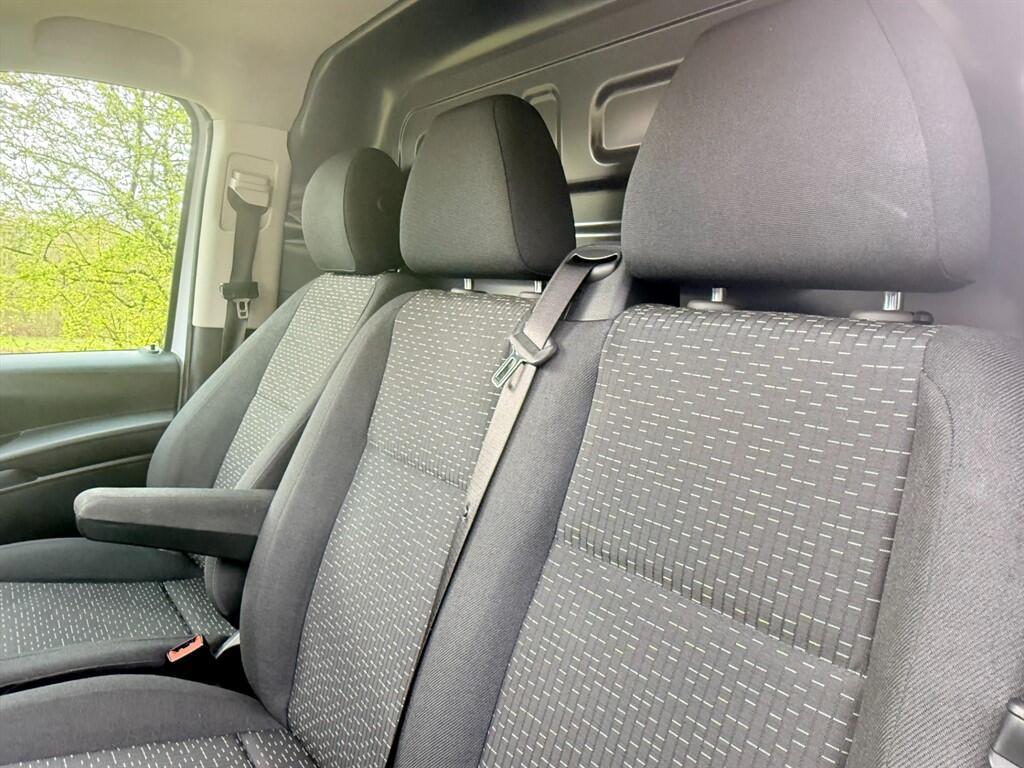 Mercedes Vito - Image 29