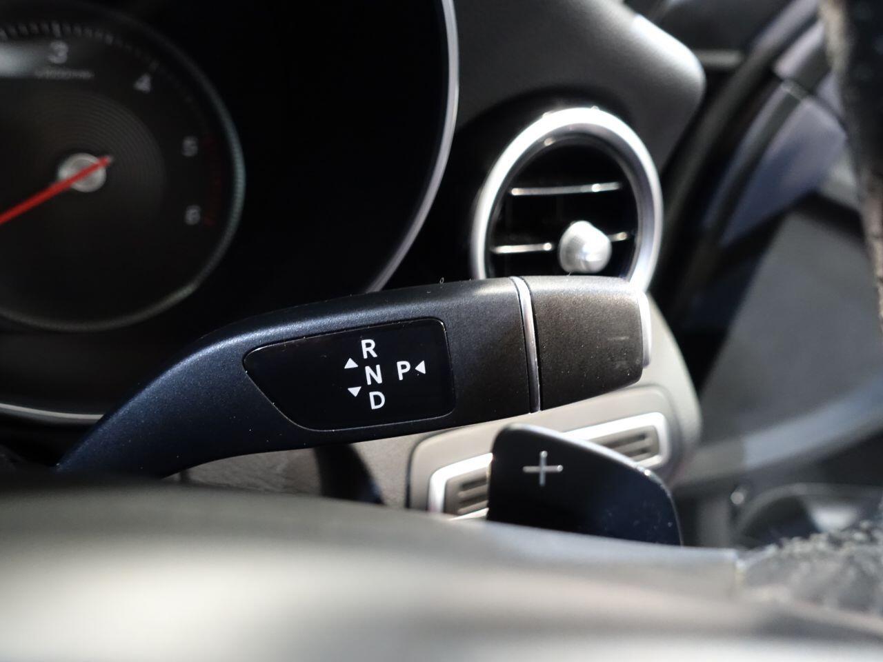 Mercedes C-Class - Image 28