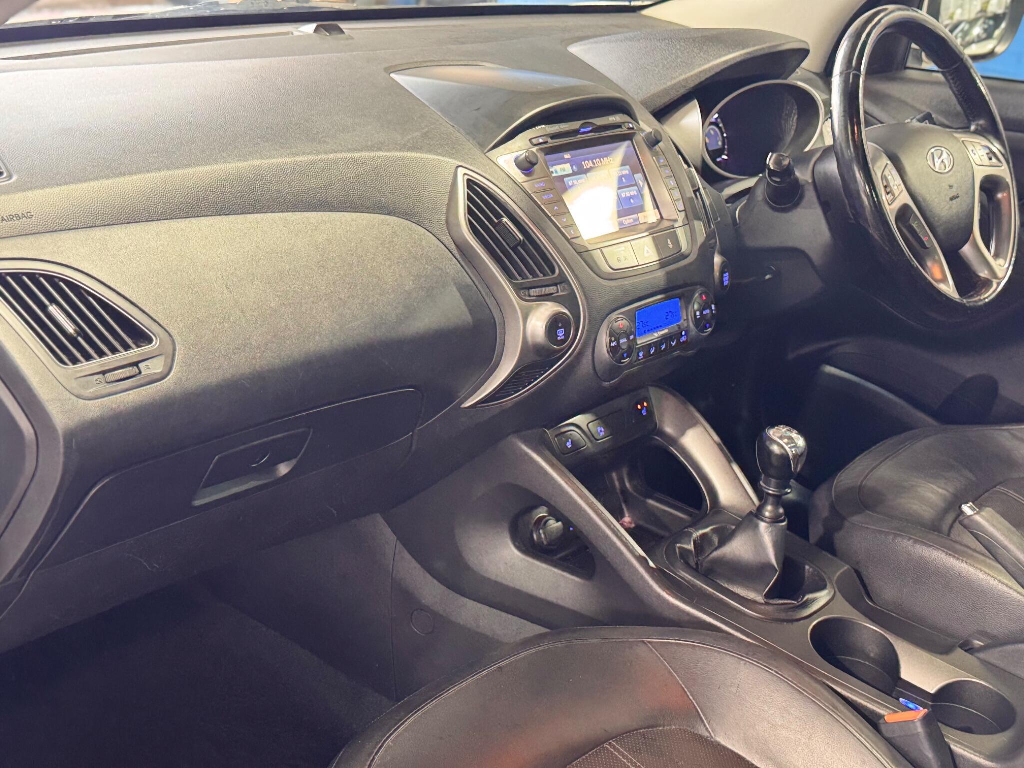 Hyundai ix35 - Image 31