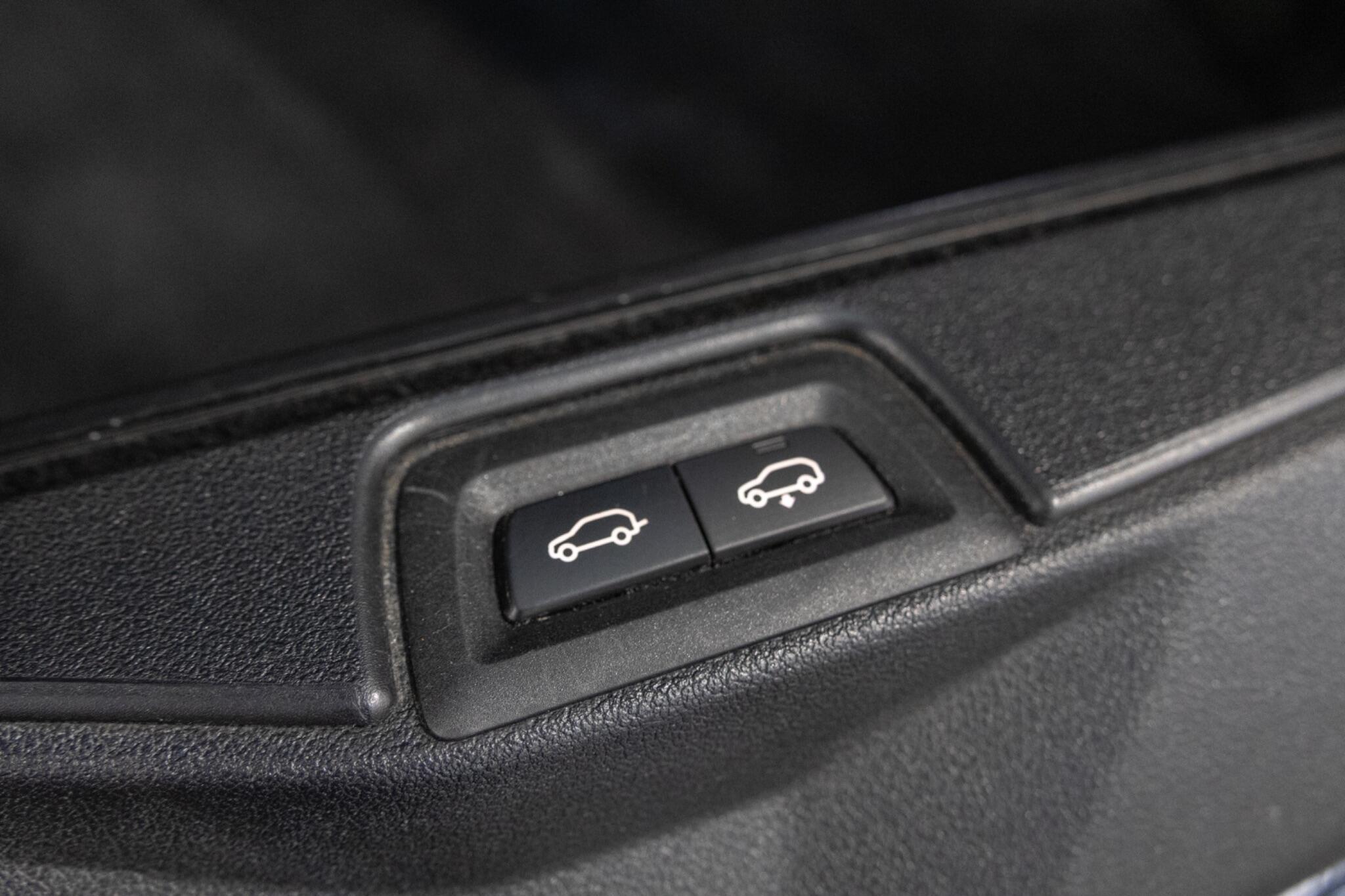 BMW X5 - Image 13
