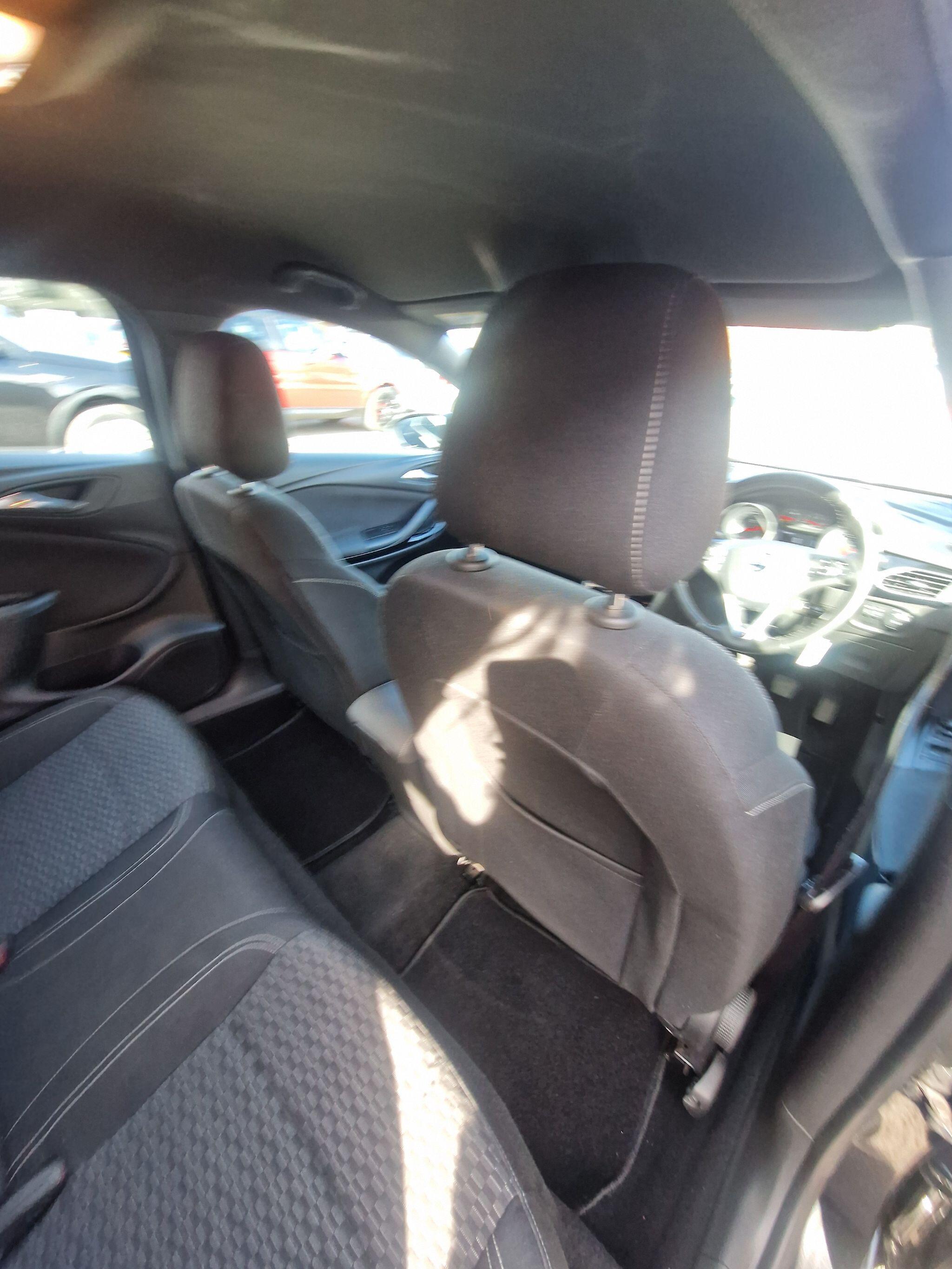 Vauxhall Astra - Image 33