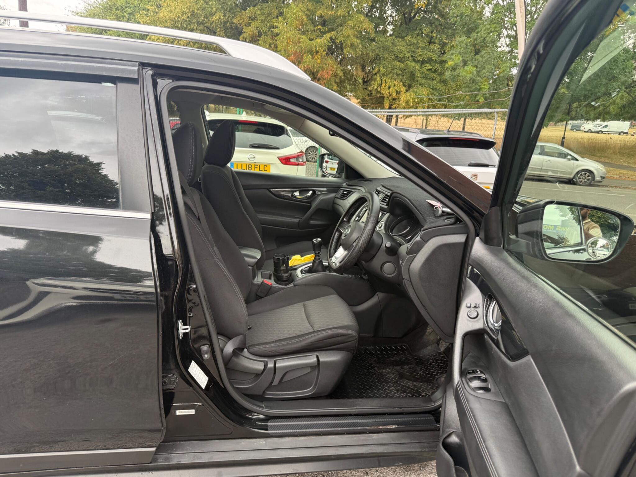 Nissan X-Trail - Image 19