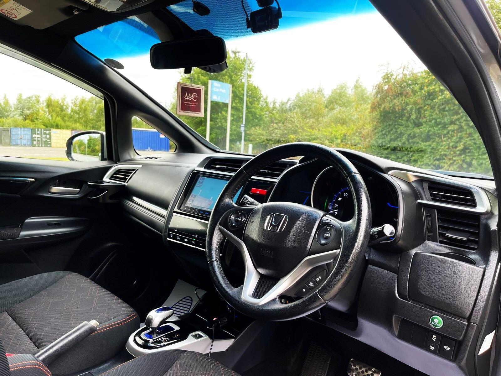 Honda FIT - Image 26