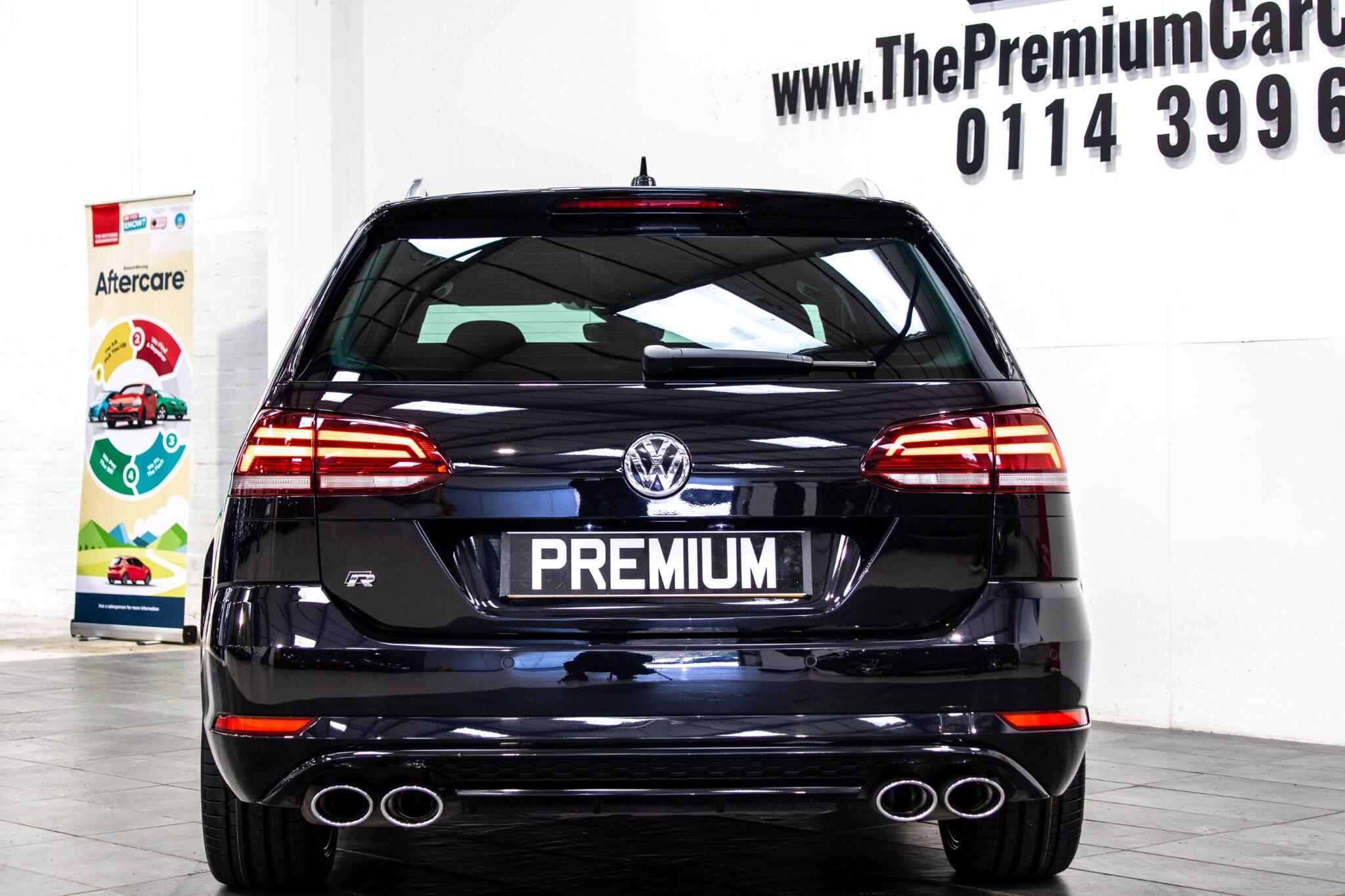 Volkswagen Golf - Image 9