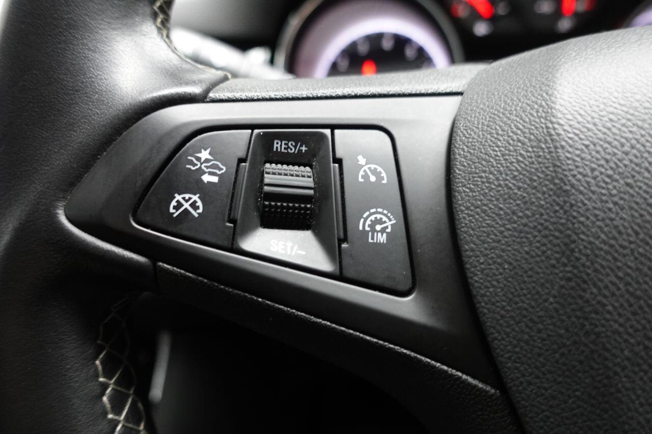 Vauxhall Astra - Image 29