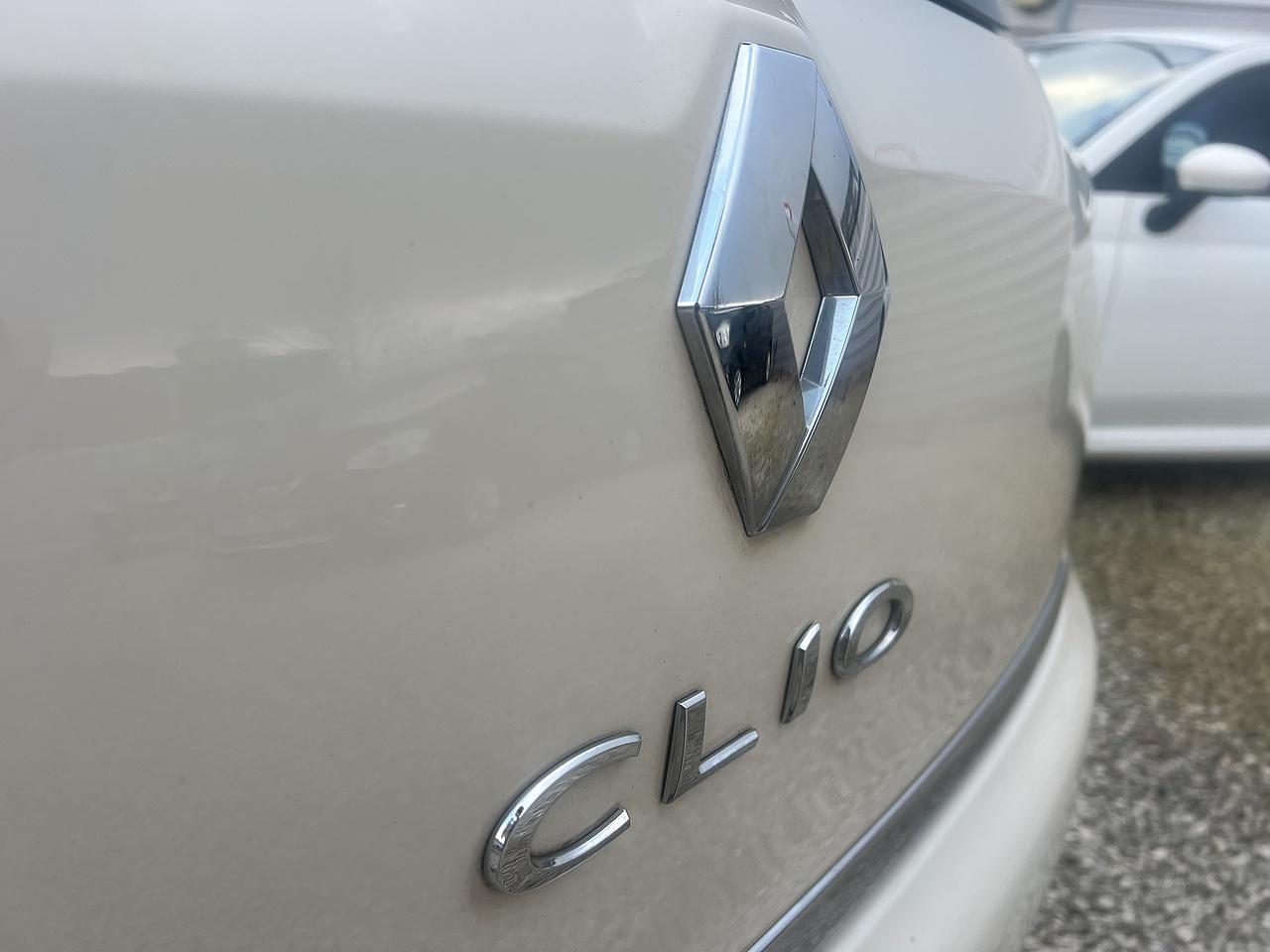 Renault Clio - Image 7