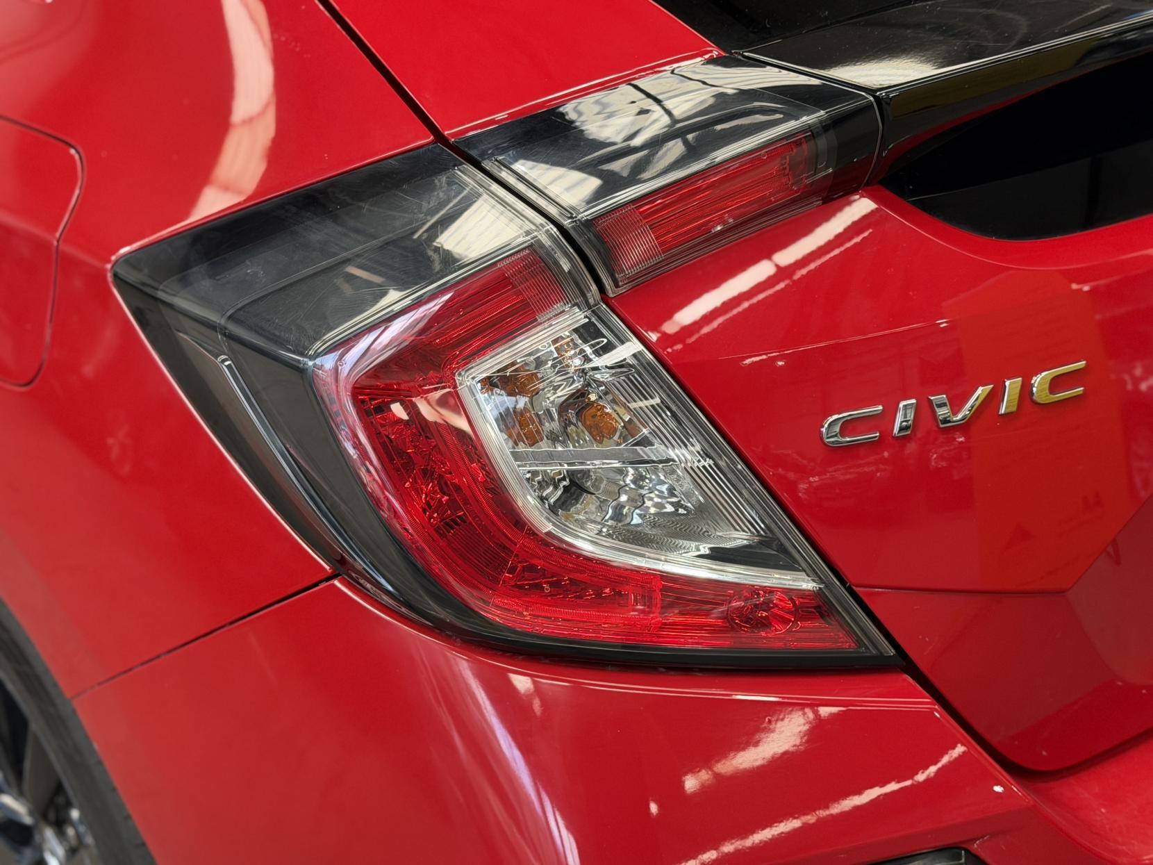 Honda Civic - Image 13