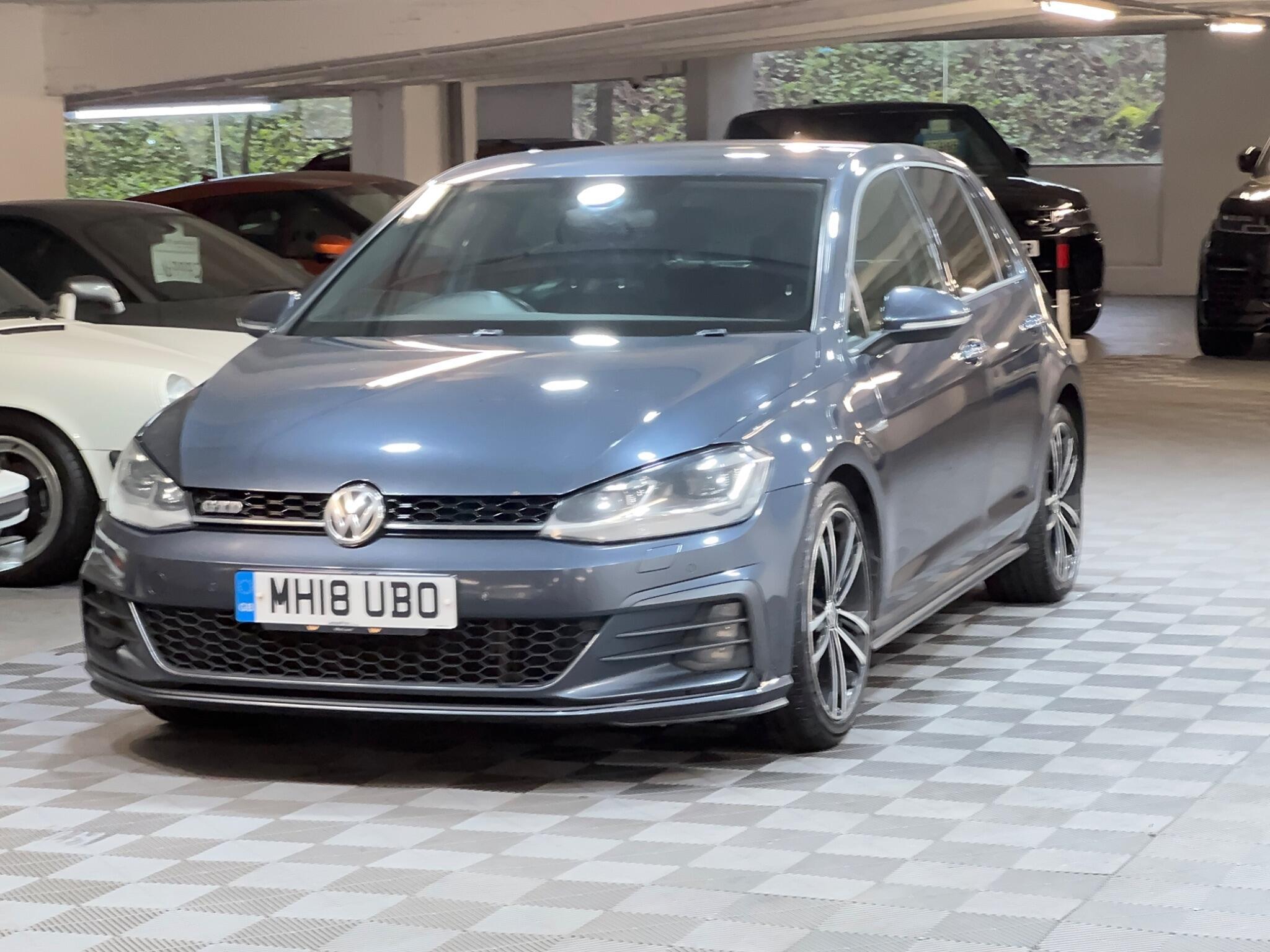 Volkswagen Golf - Image 7