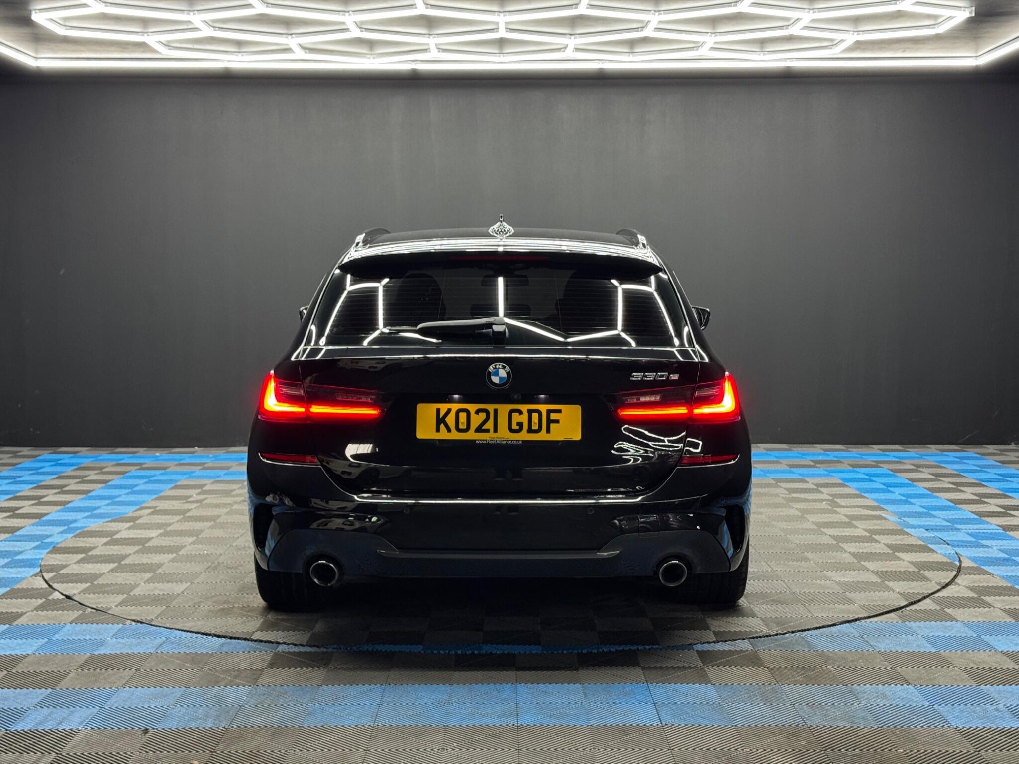 BMW 3 Series - Image 6