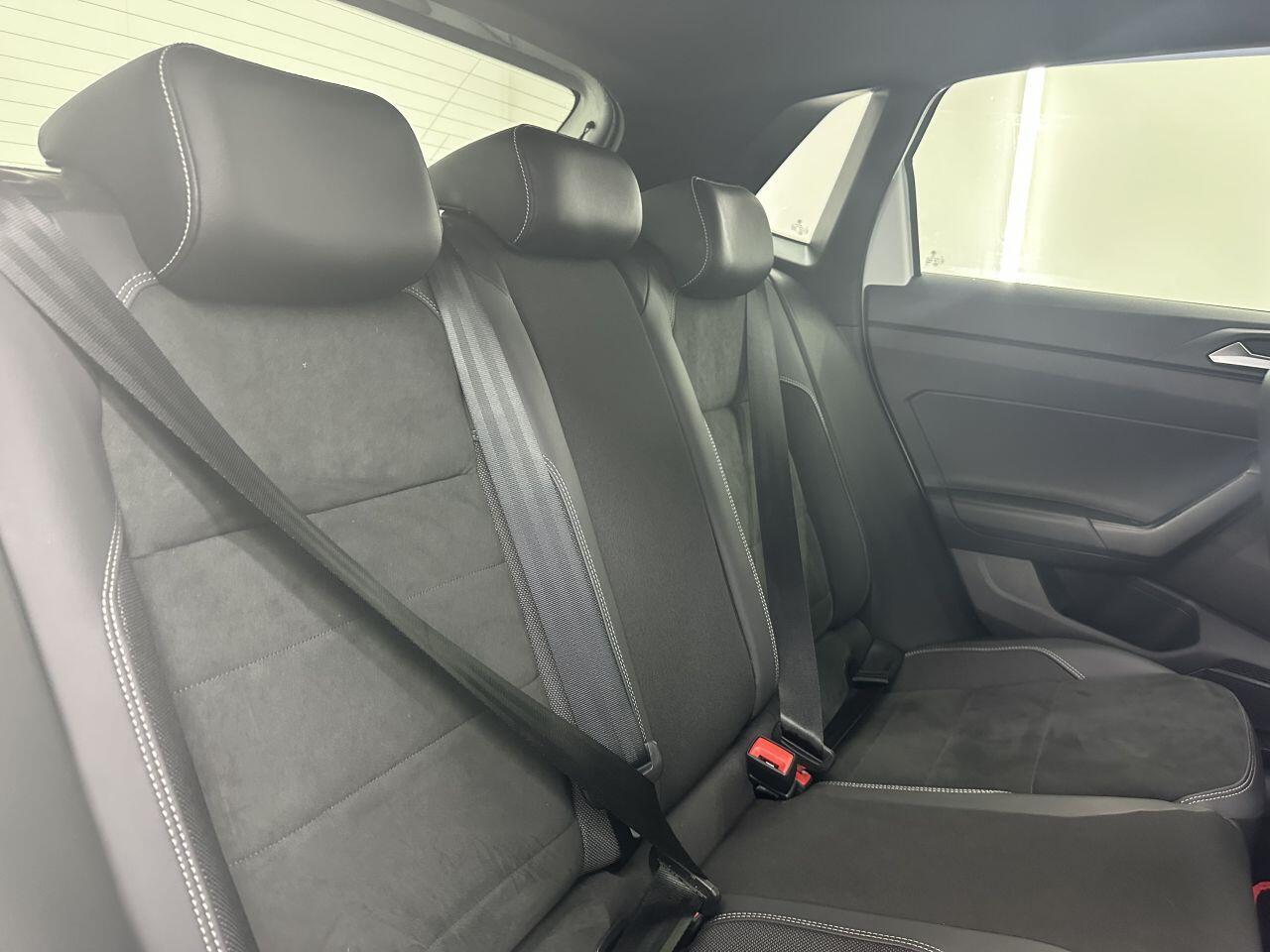 Volkswagen Polo - Image 15