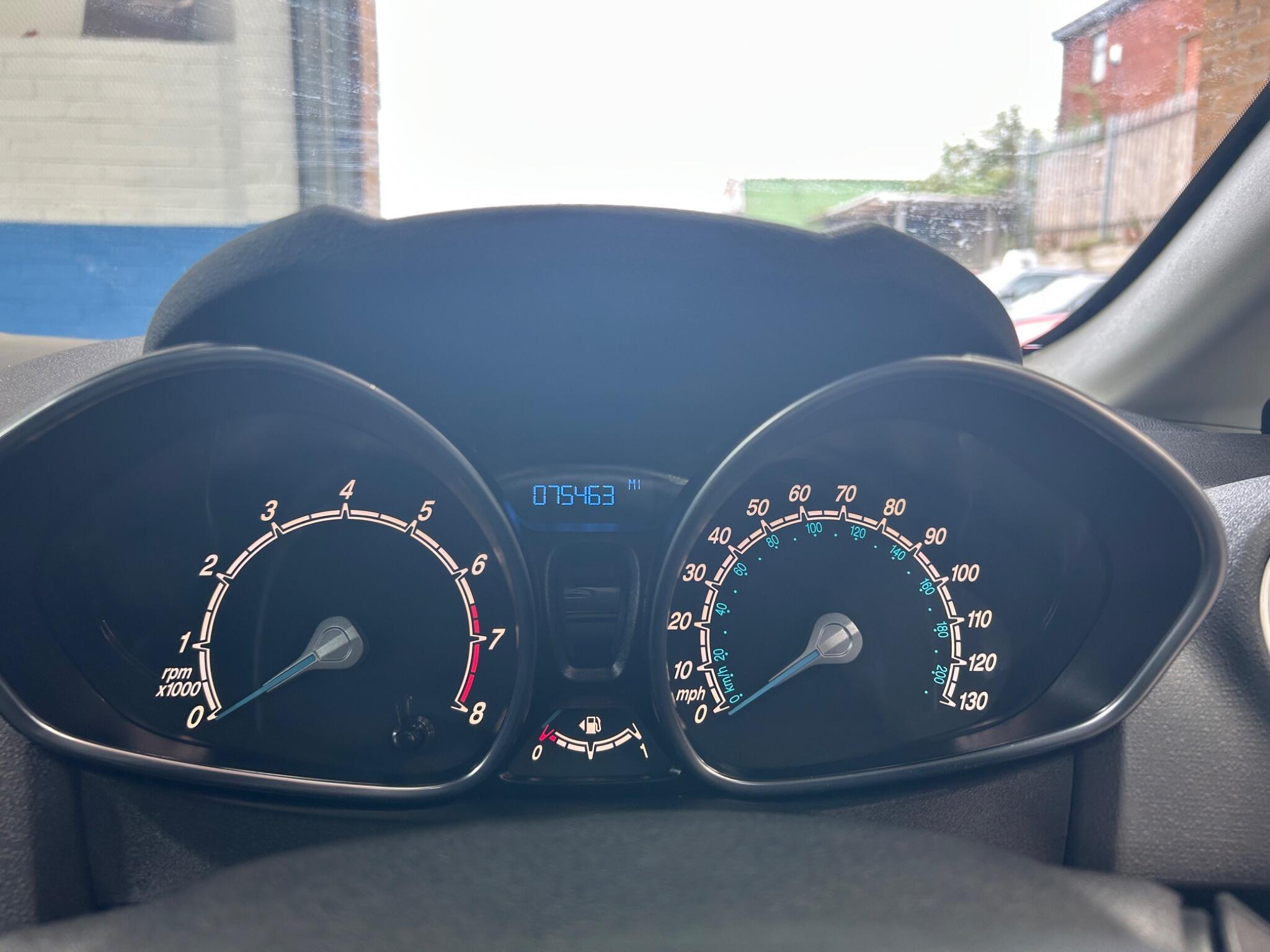 Ford Fiesta - Image 11