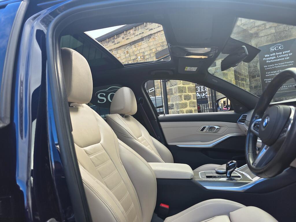 BMW 3 Series - Image 32