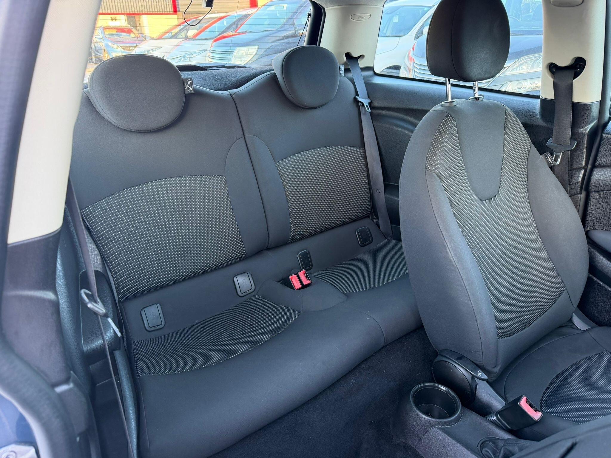 MINI Hatch - Image 10