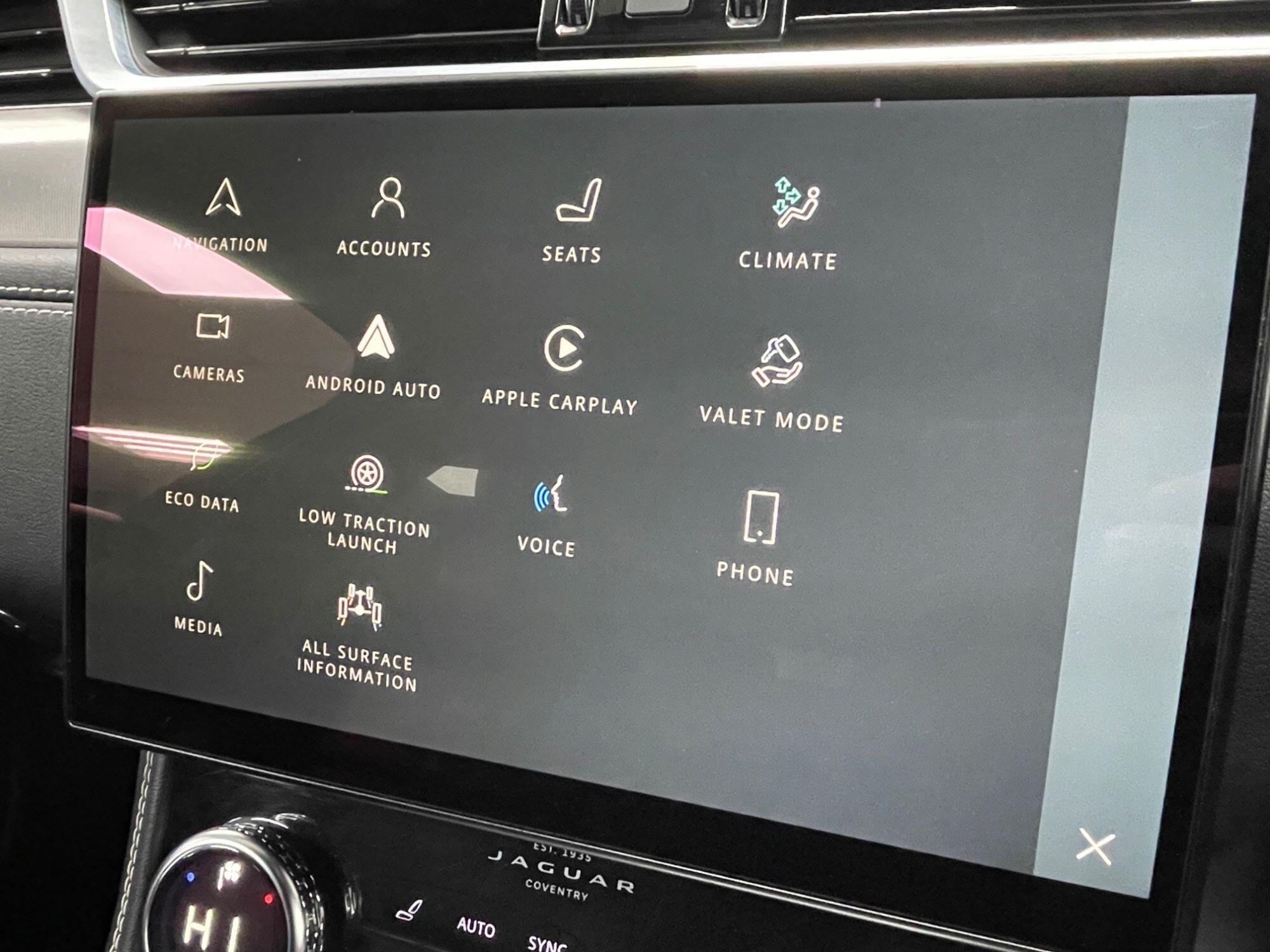 Jaguar F-Pace - Image 40