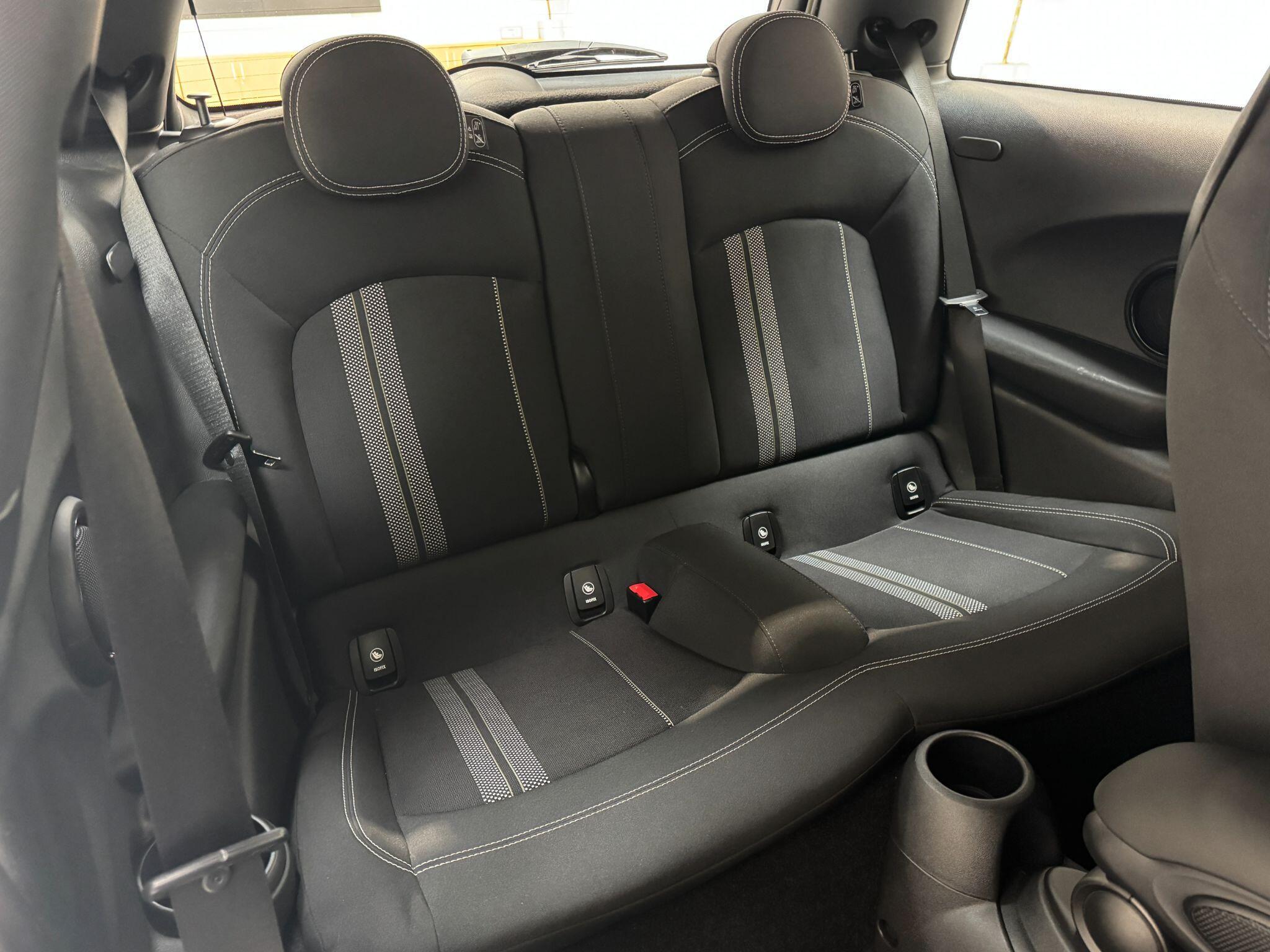 MINI Hatch - Image 22