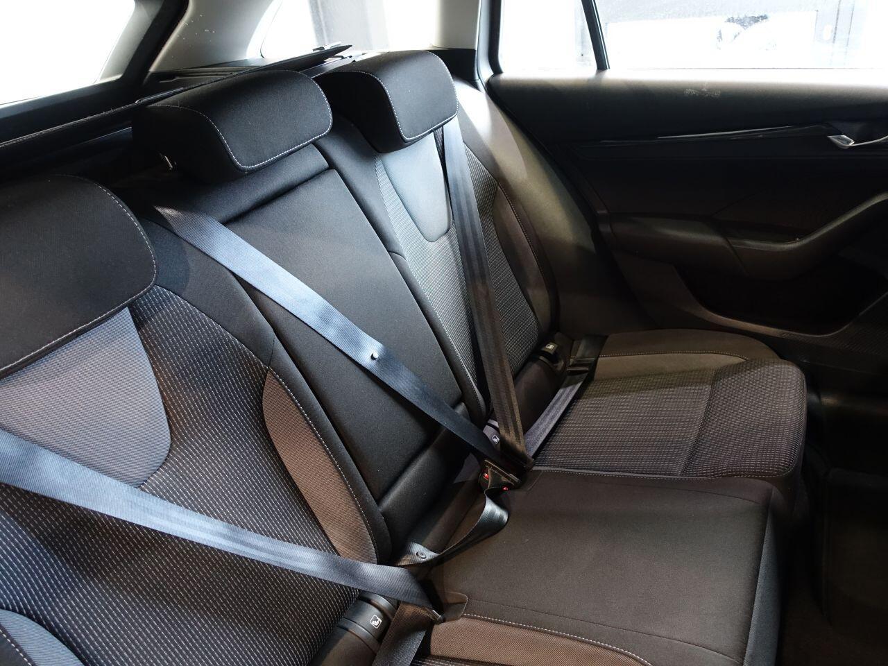 Skoda Octavia - Image 14