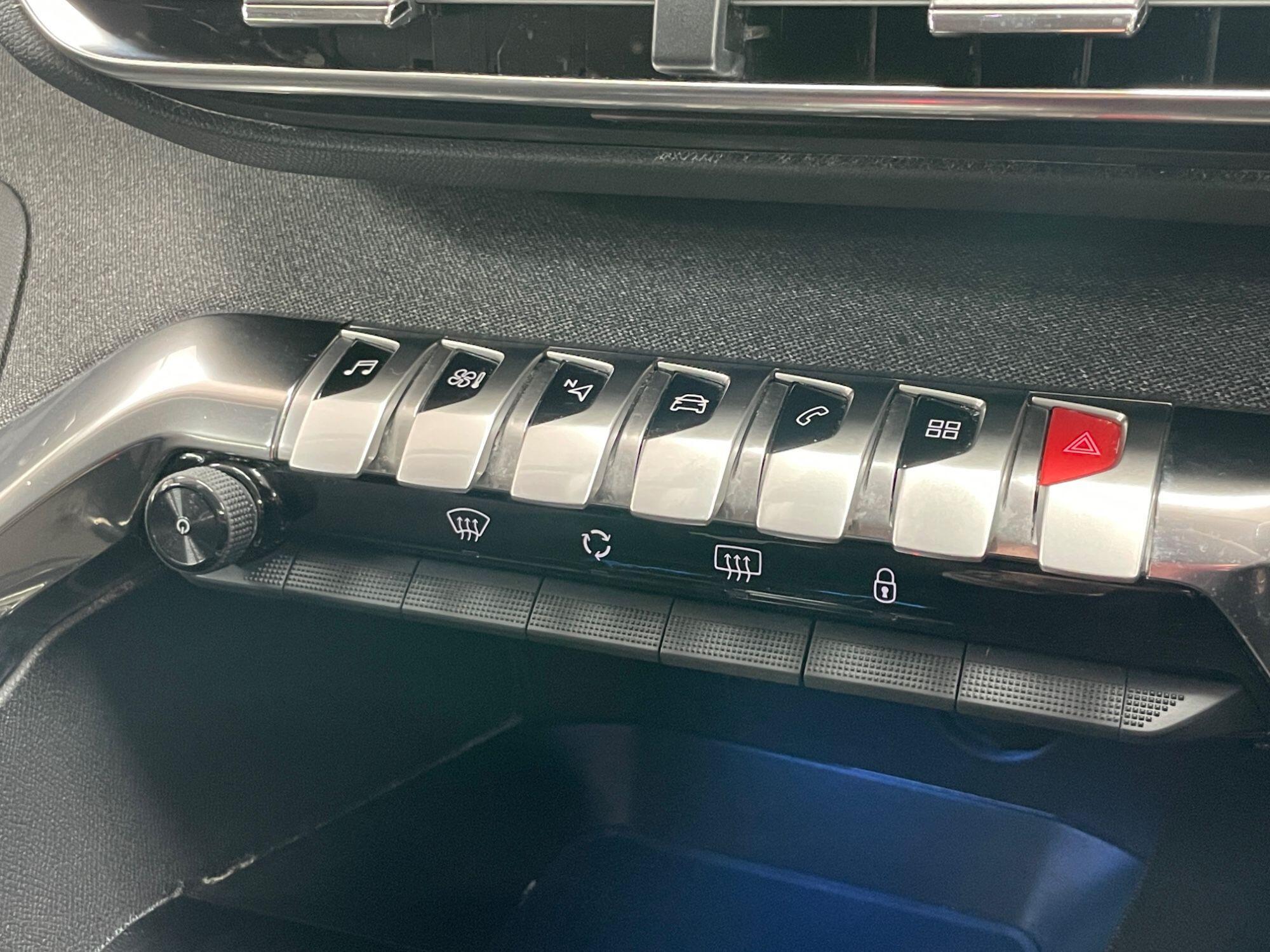 Peugeot 5008 - Image 44