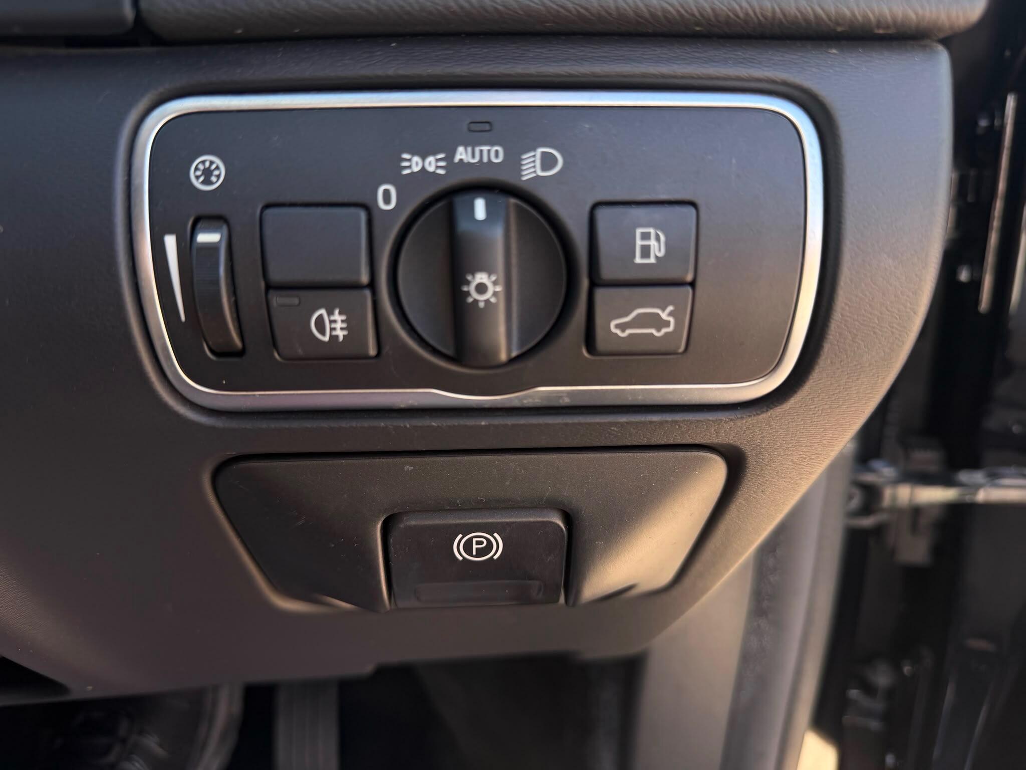Volvo S60 - Image 9