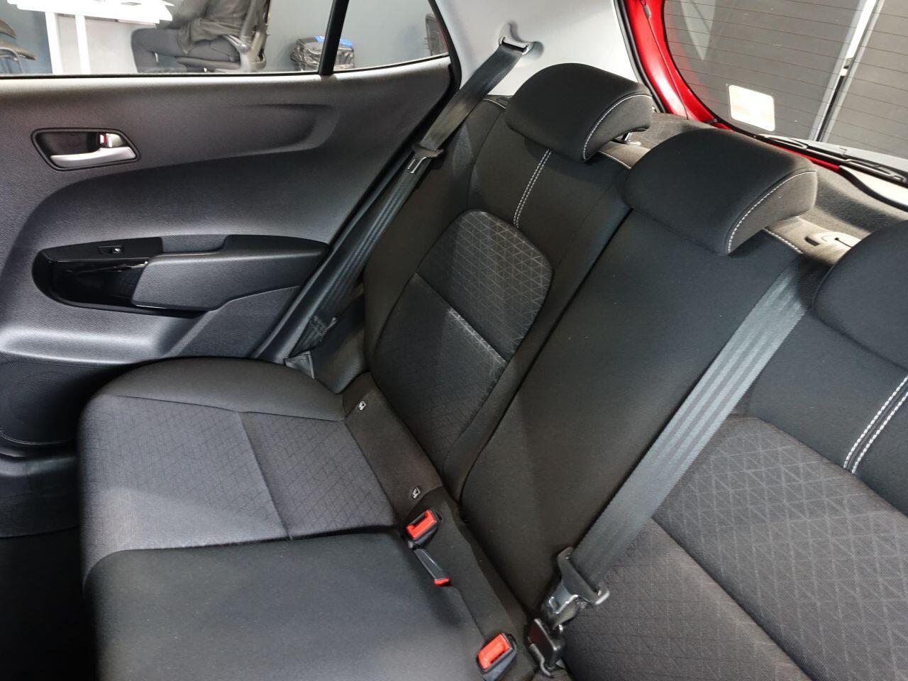 Kia Picanto - Image 17