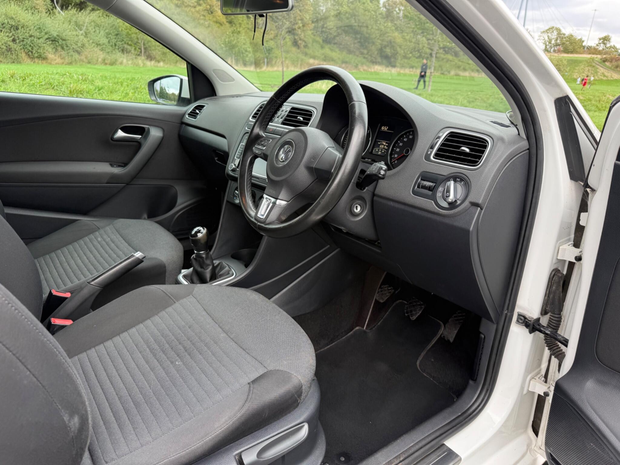 Volkswagen Polo - Image 15