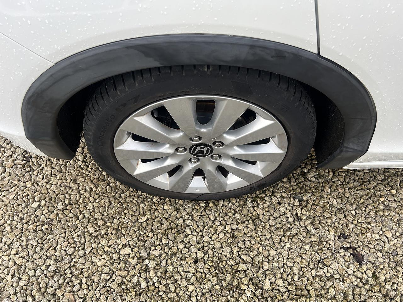 Honda Civic - Image 19