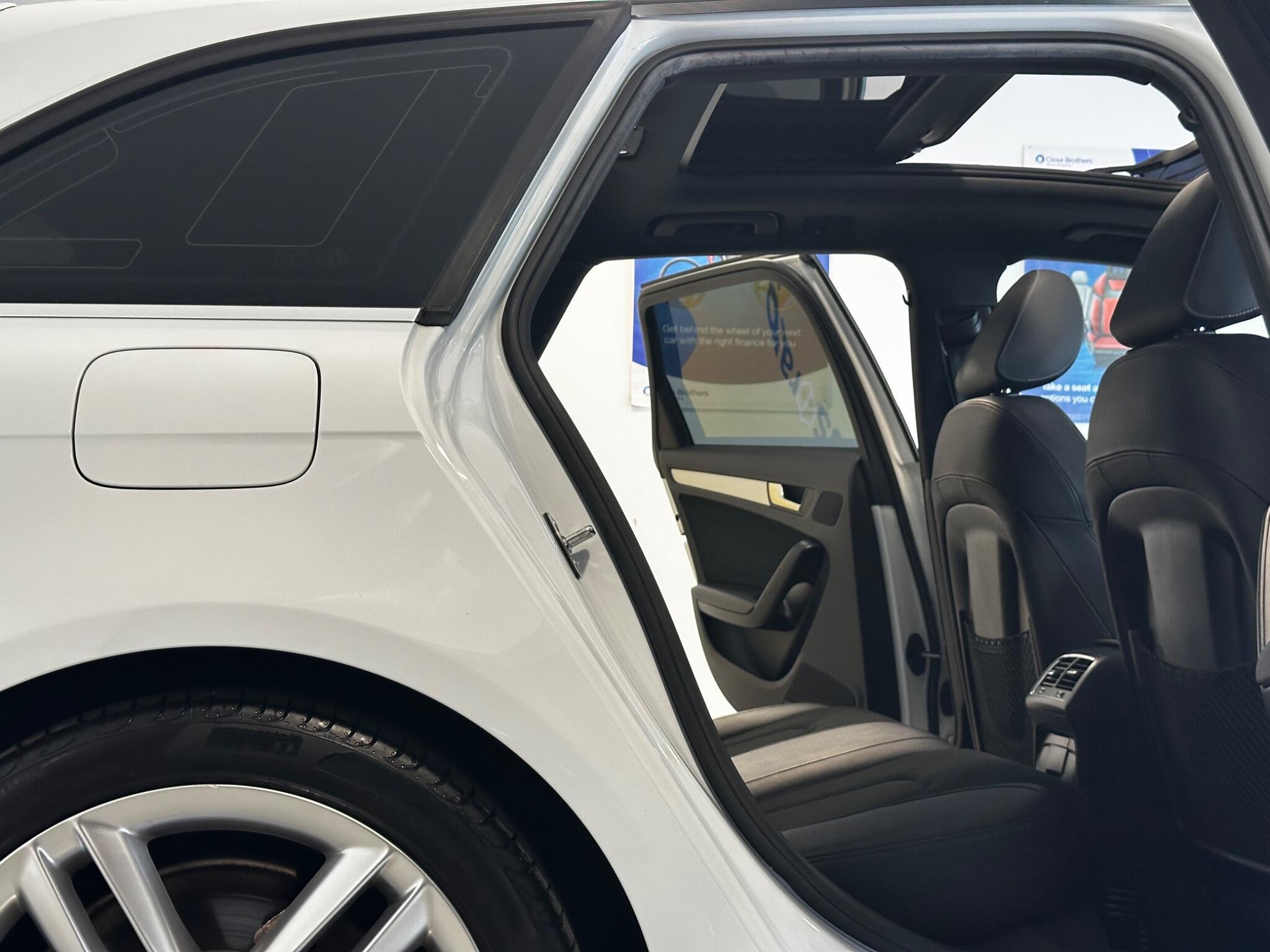 Audi A4 Avant - Image 16