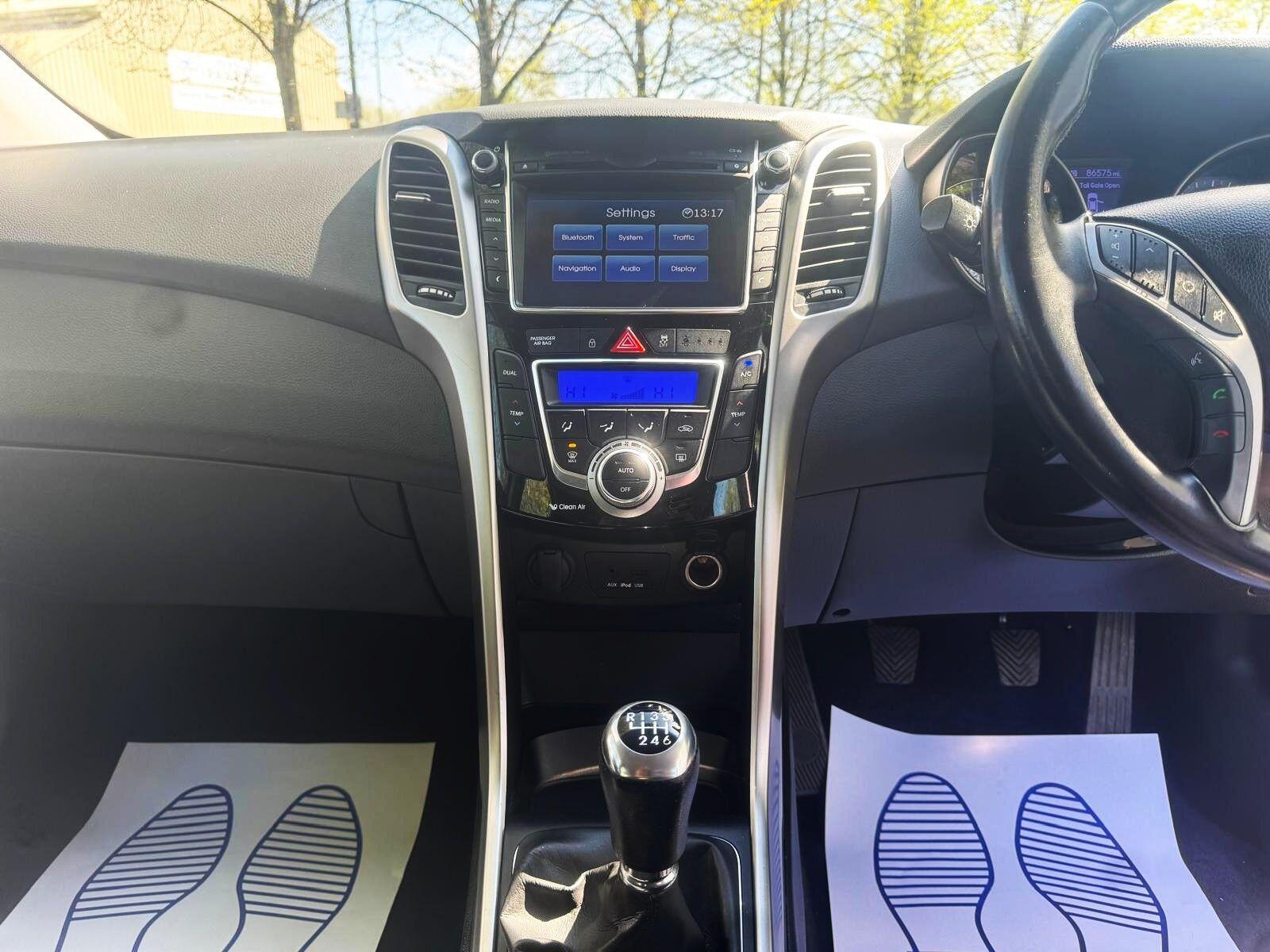 Hyundai i30 - Image 18