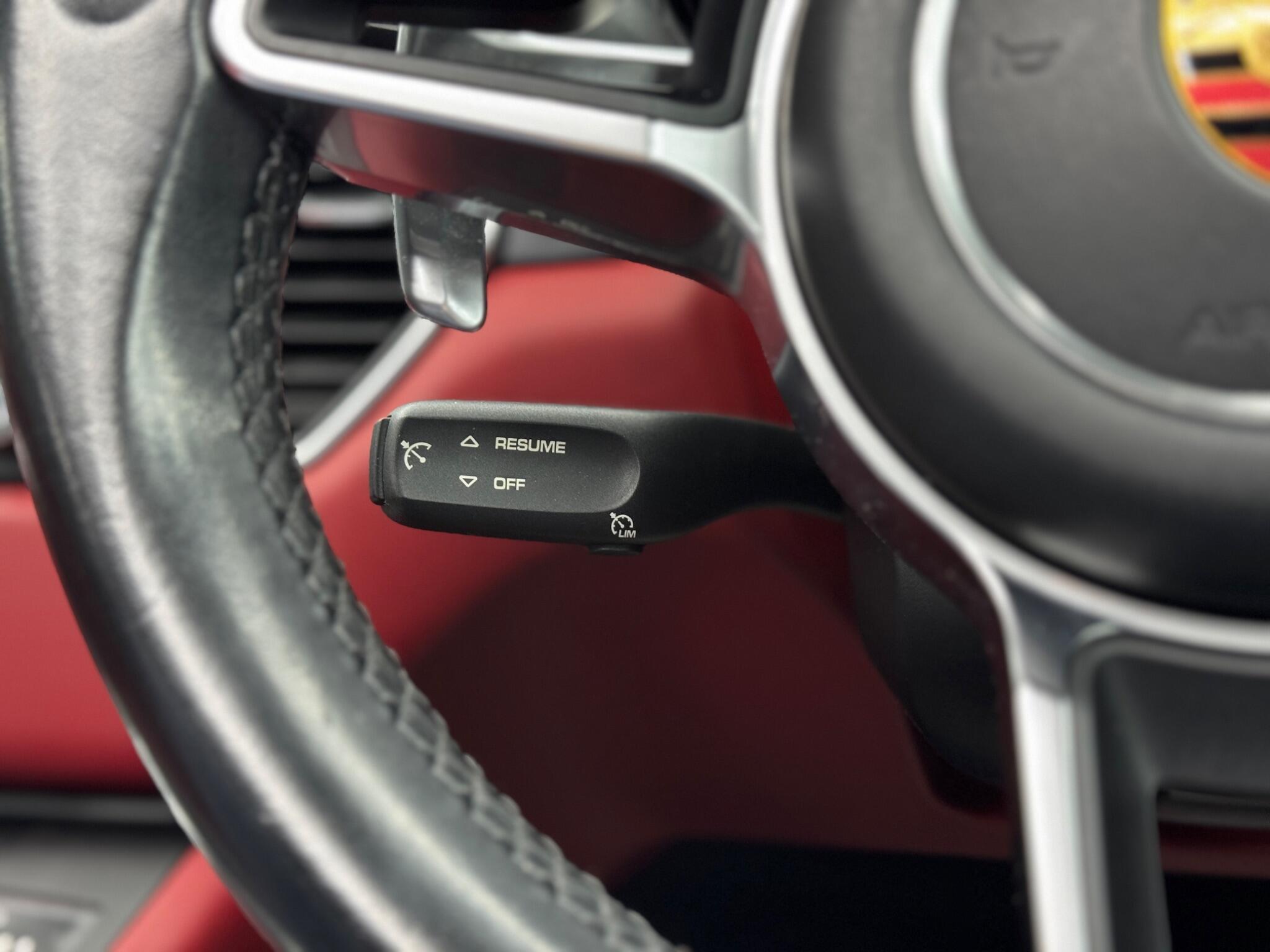 Porsche Macan - Image 22