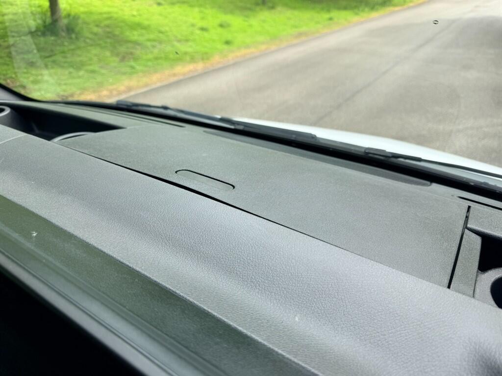 Mercedes Sprinter - Image 19
