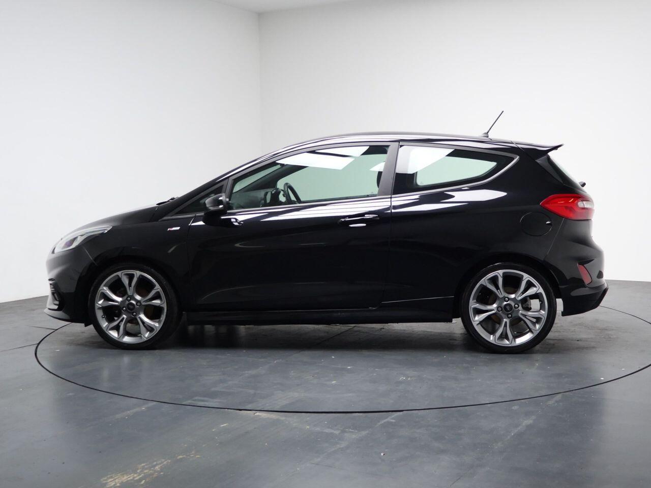 Ford Fiesta - Image 8