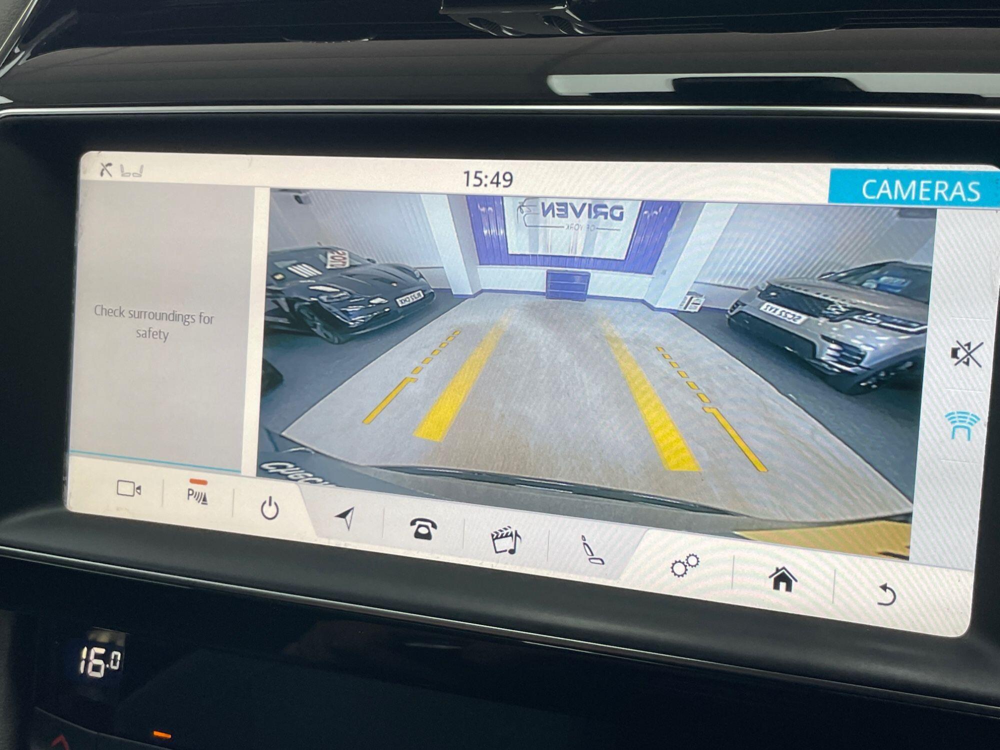 Jaguar F-Pace - Image 40