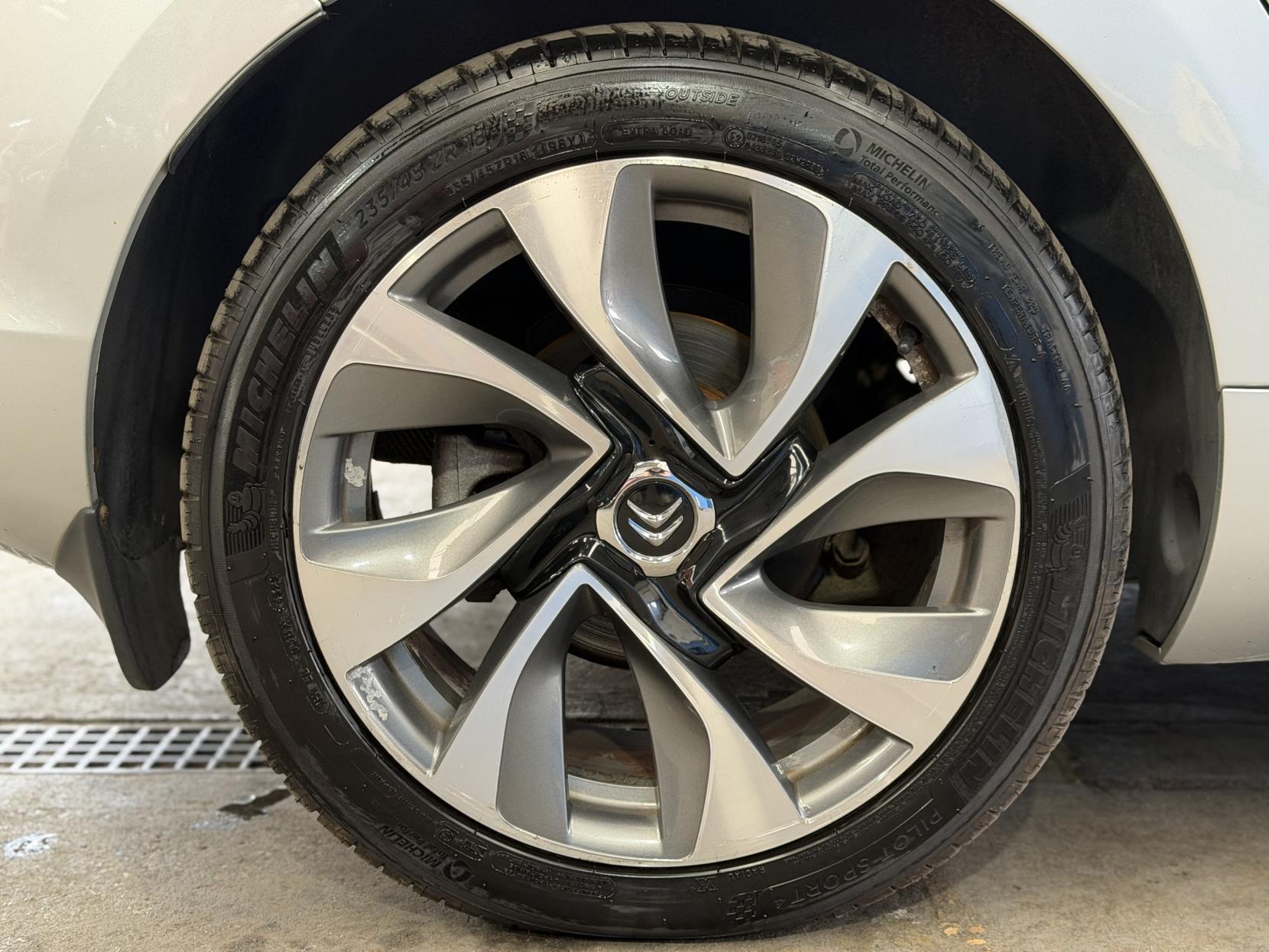Citroen DS5 - Image 17