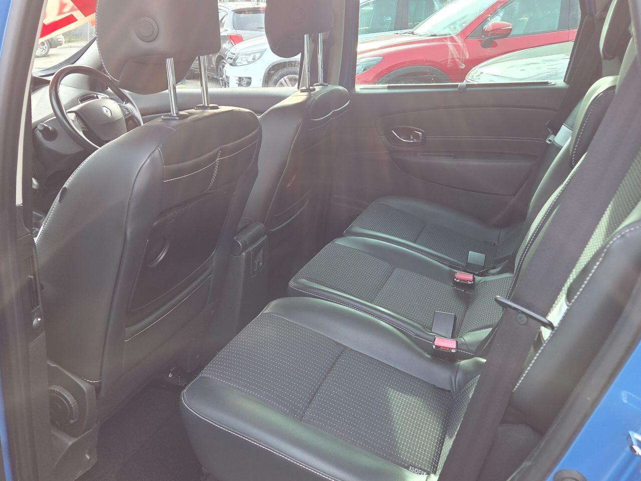 Renault Scenic - Image 17