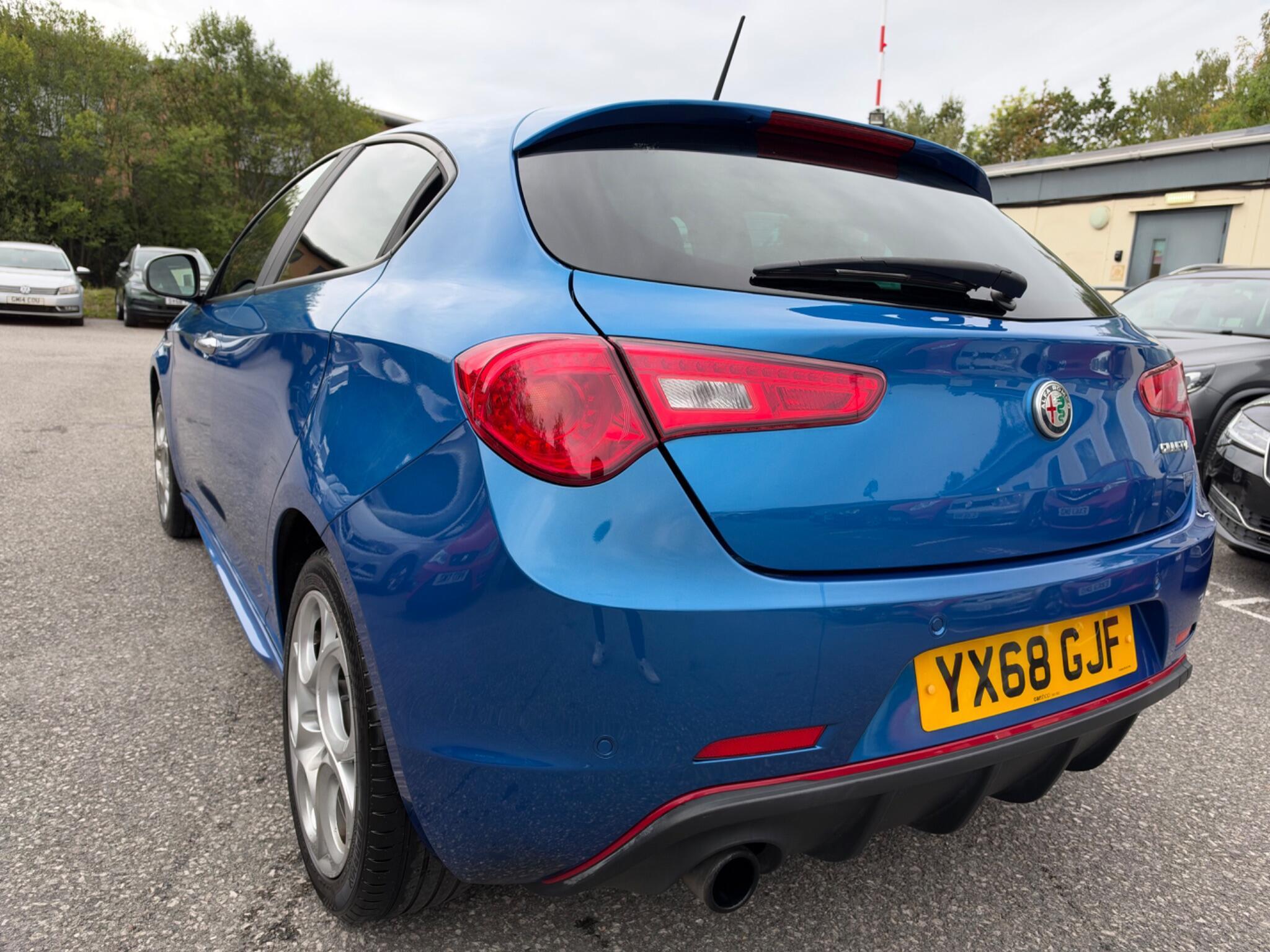 Alfa Romeo Giulietta - Image 10
