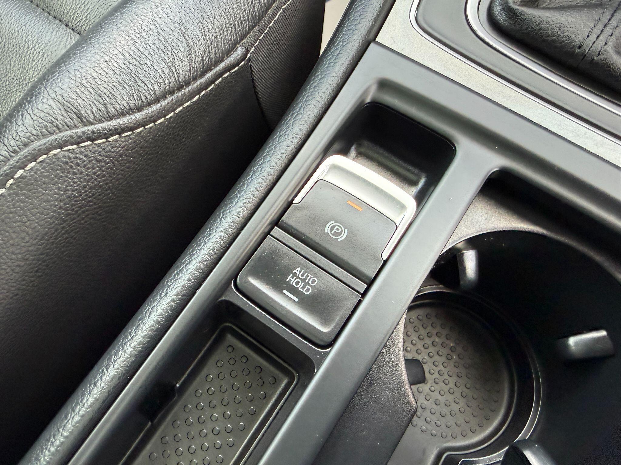 Volkswagen Golf - Image 66