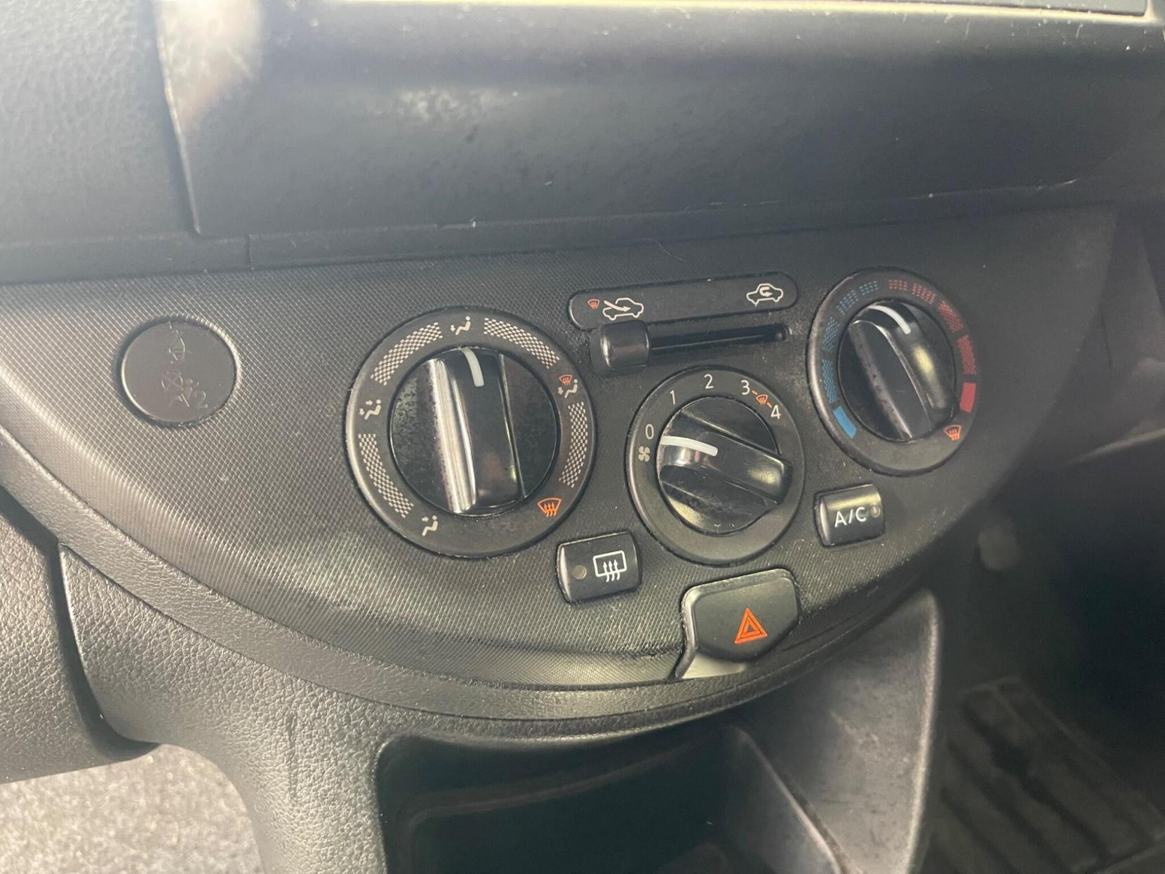 Nissan Note - Image 13