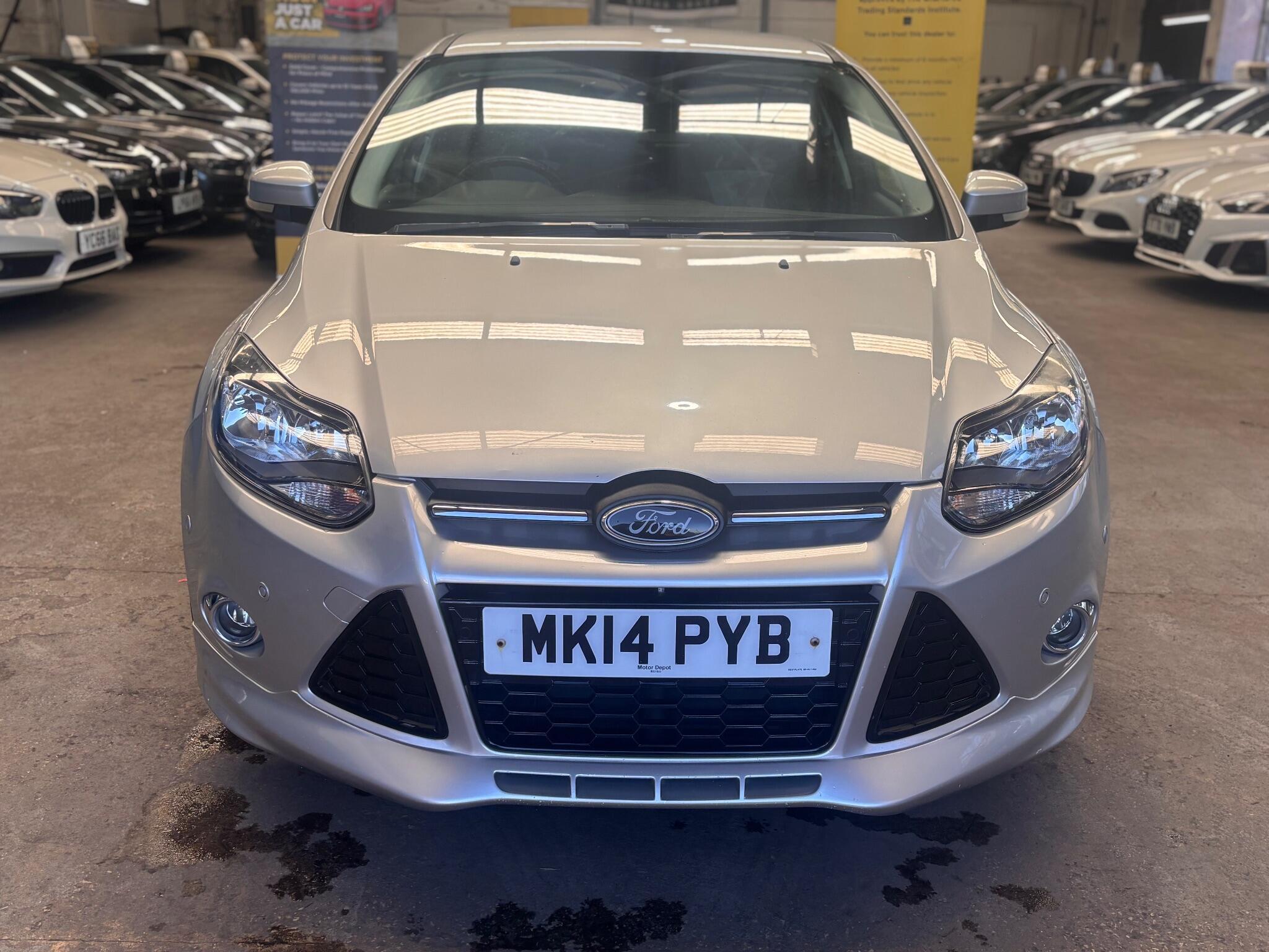 Ford Focus - Image 11