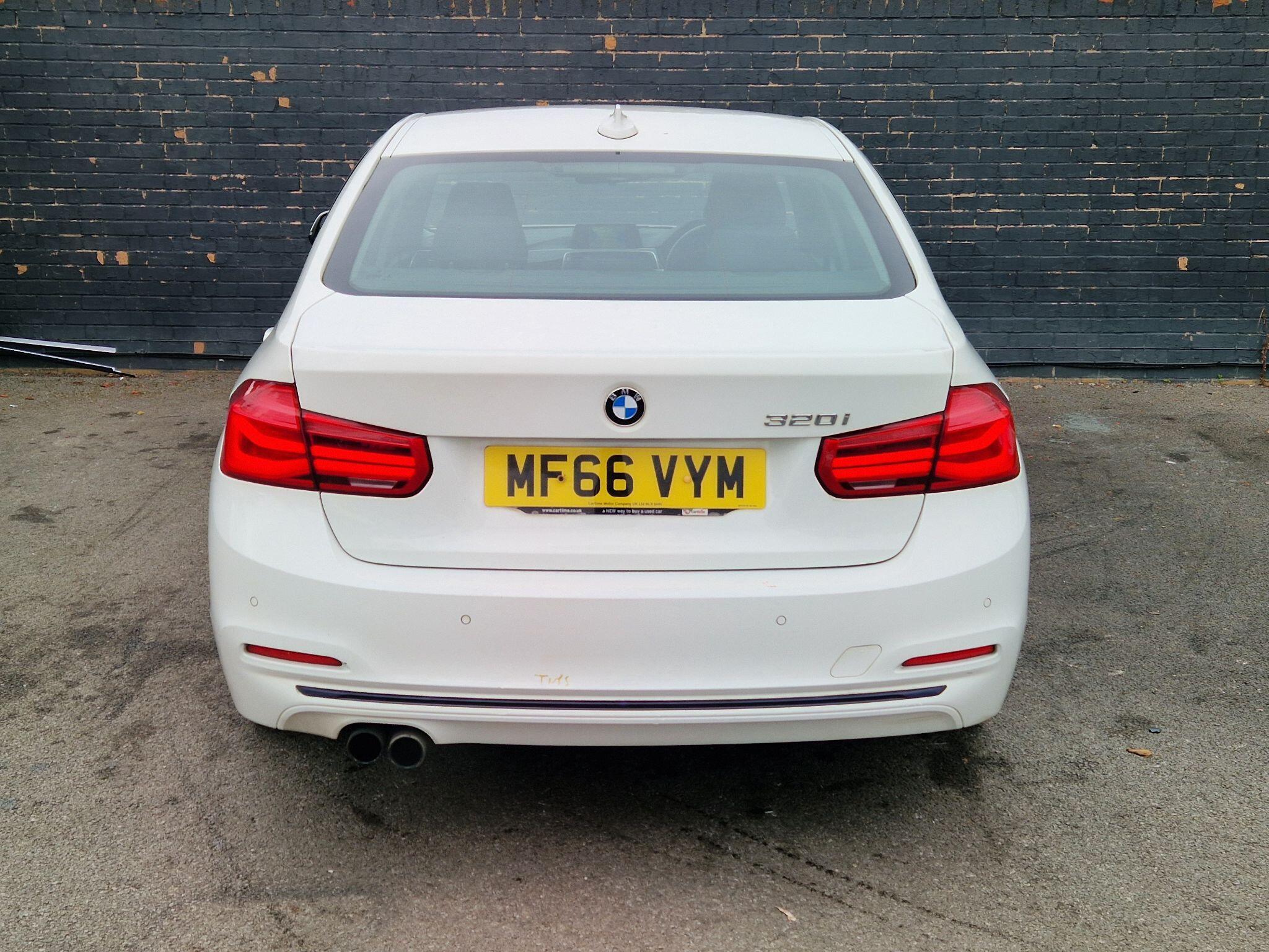 BMW 3 Series - Image 9