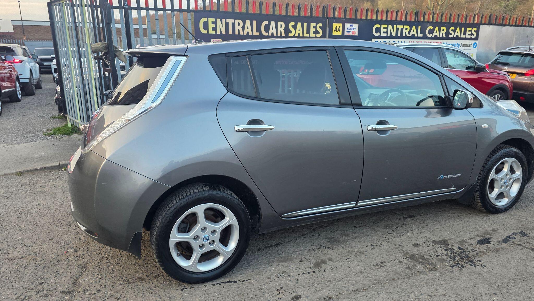 Nissan Leaf - Image 9