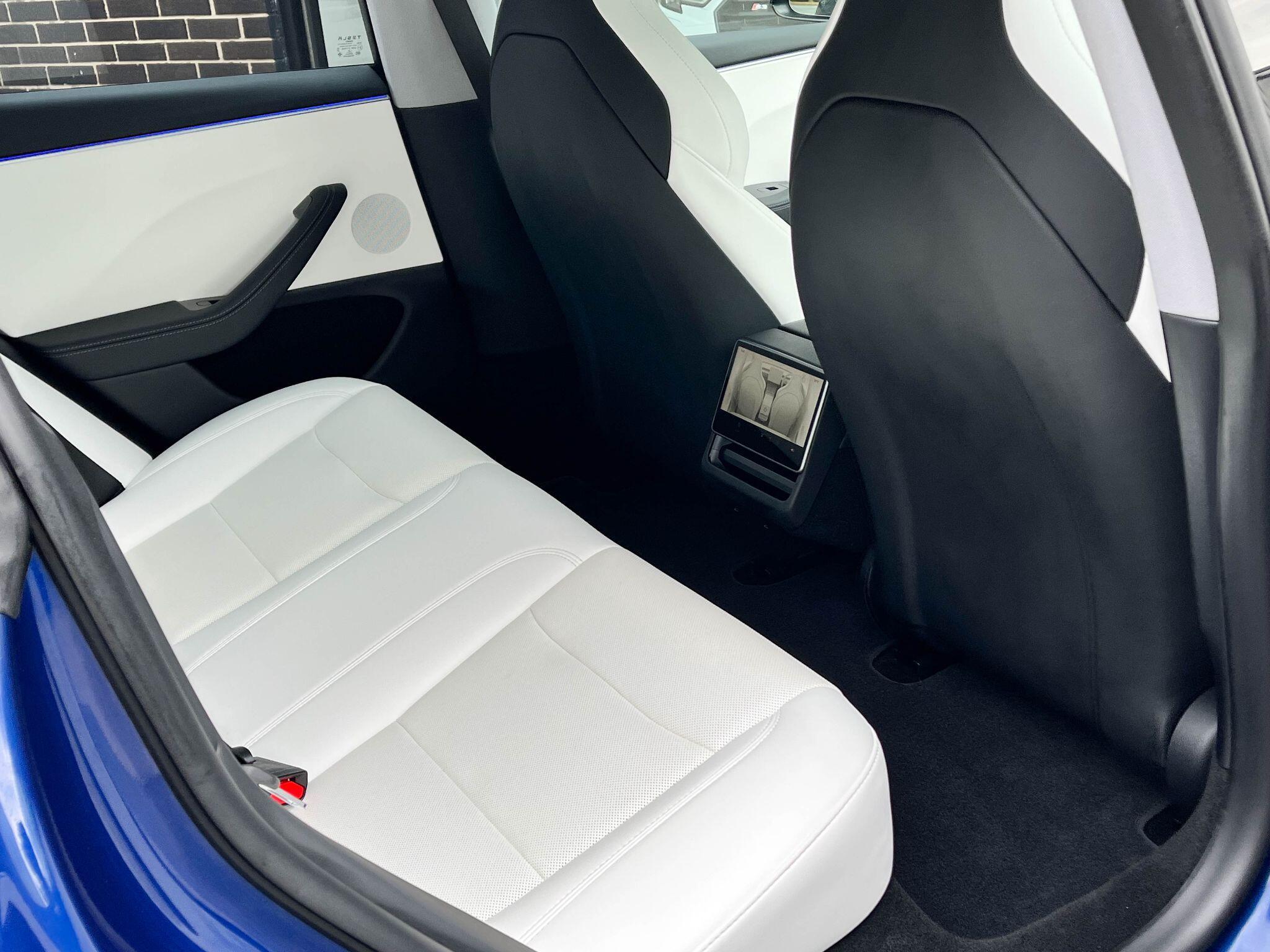 Tesla Model 3 - Image 19