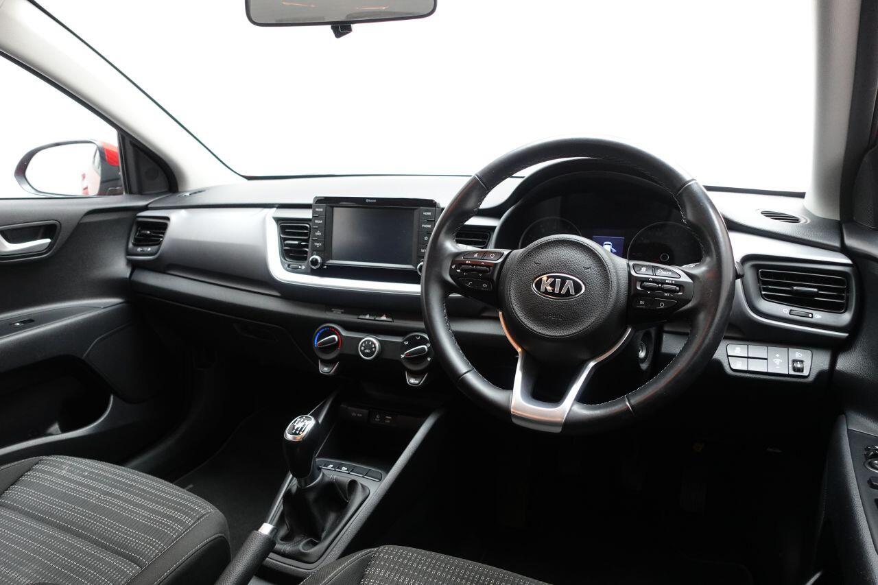 Kia Stonic - Image 15