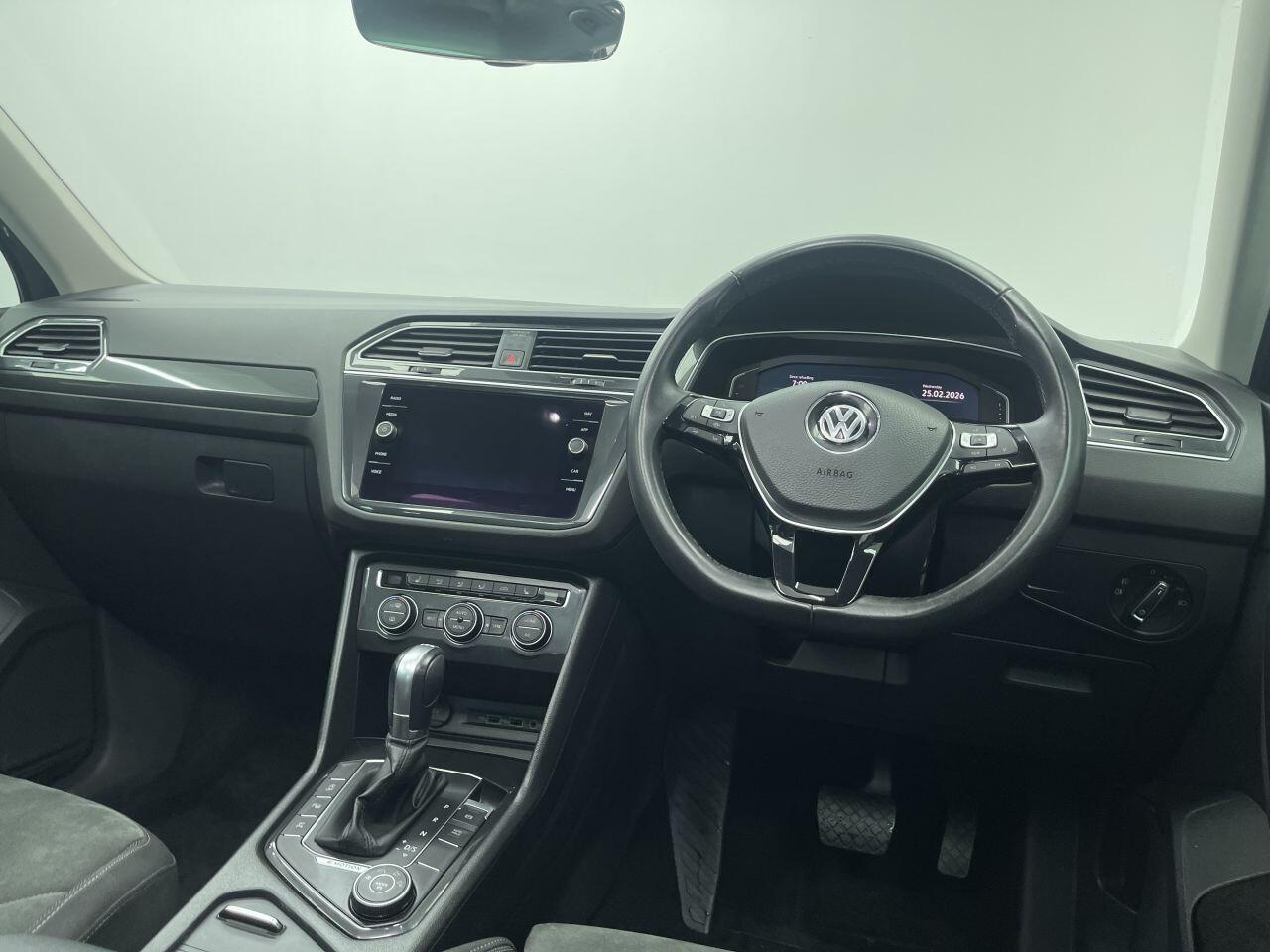 Volkswagen Tiguan - Image 21