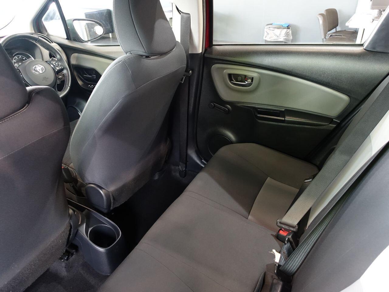Toyota Yaris - Image 7