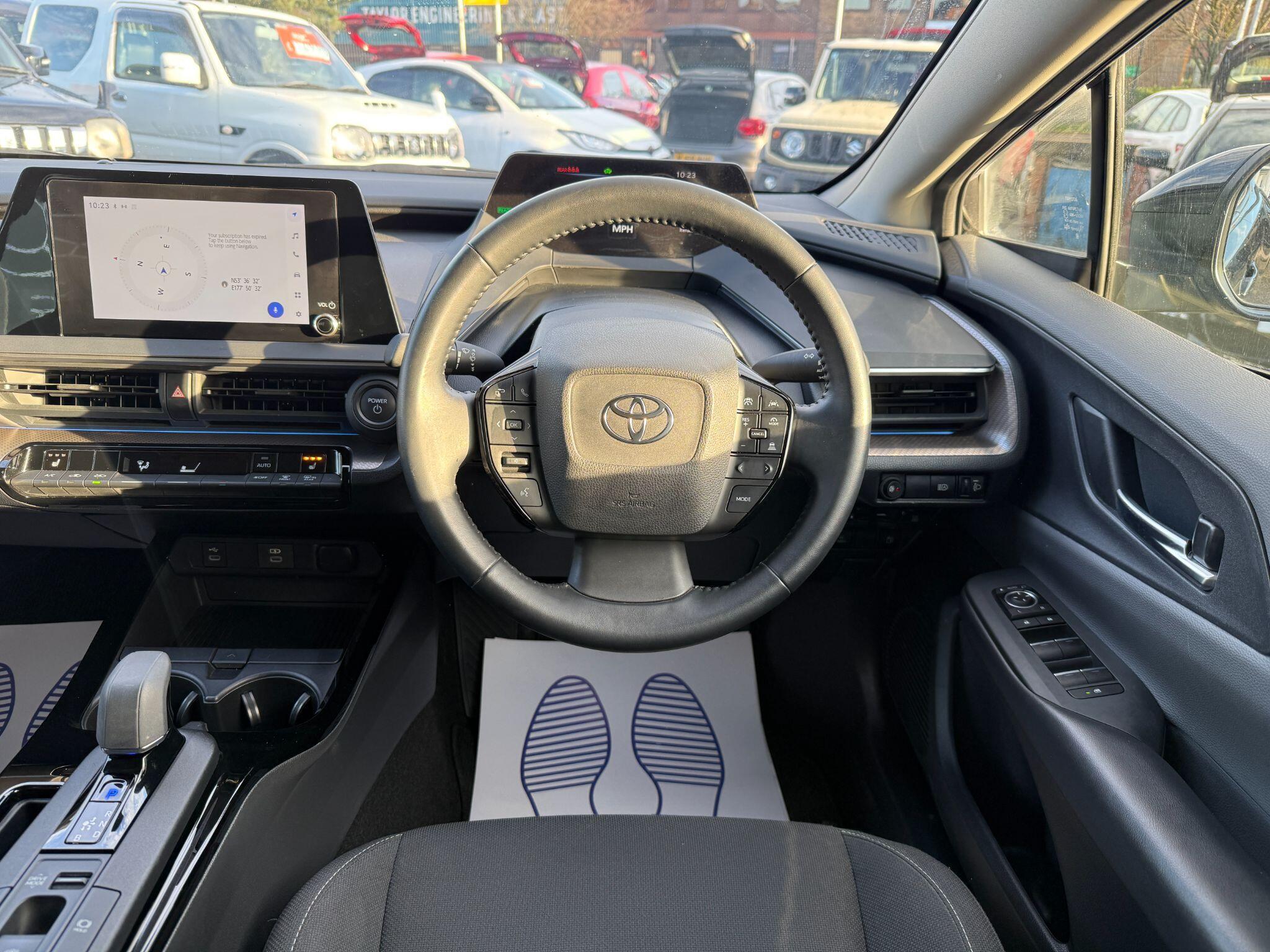 Toyota Prius - Image 37