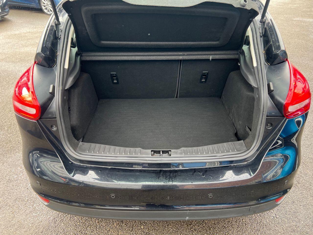 Ford Focus - Image 4